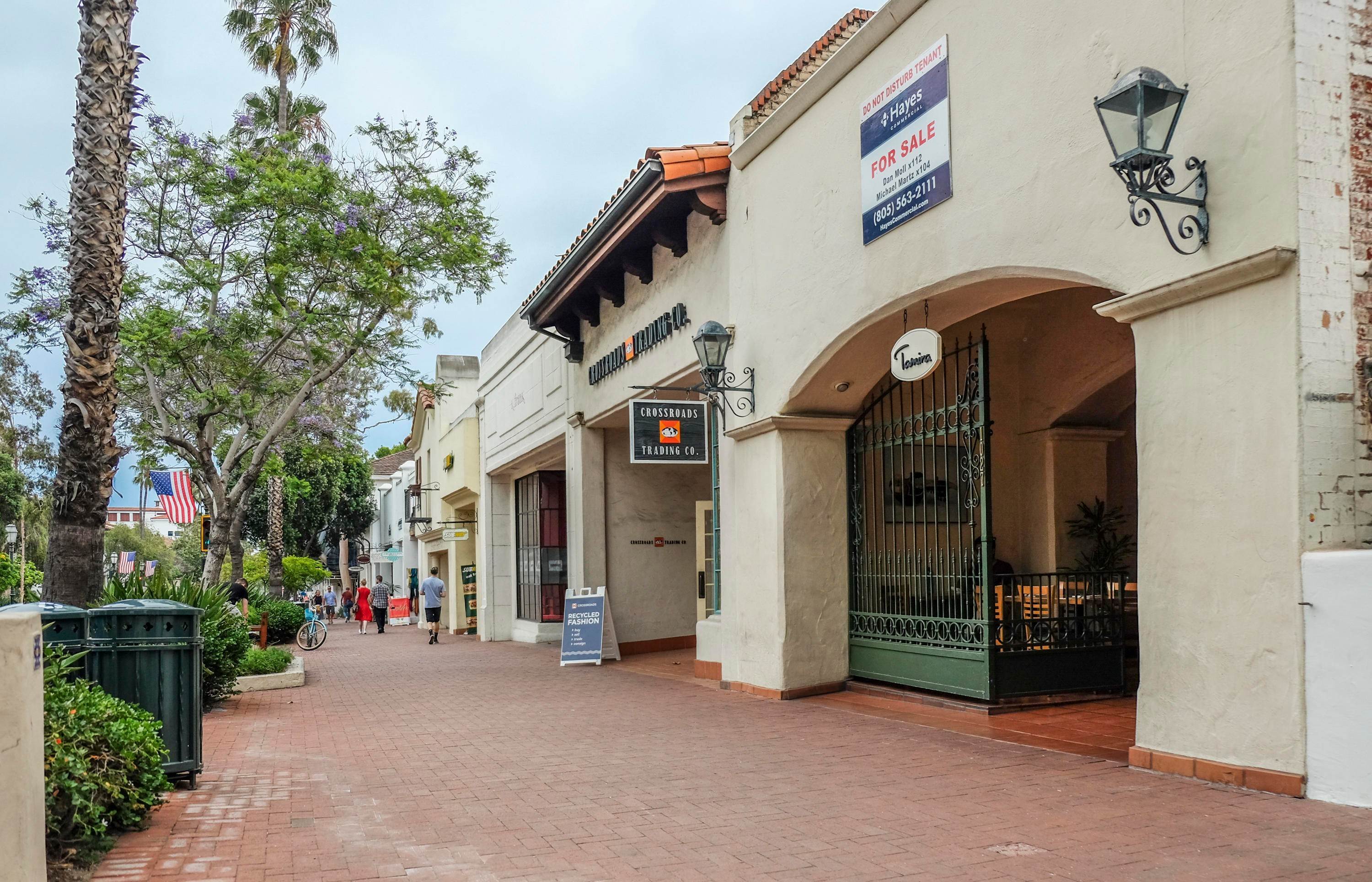2. Commercial for Sale at 1027 State Street Santa Barbara, California 93101 United States