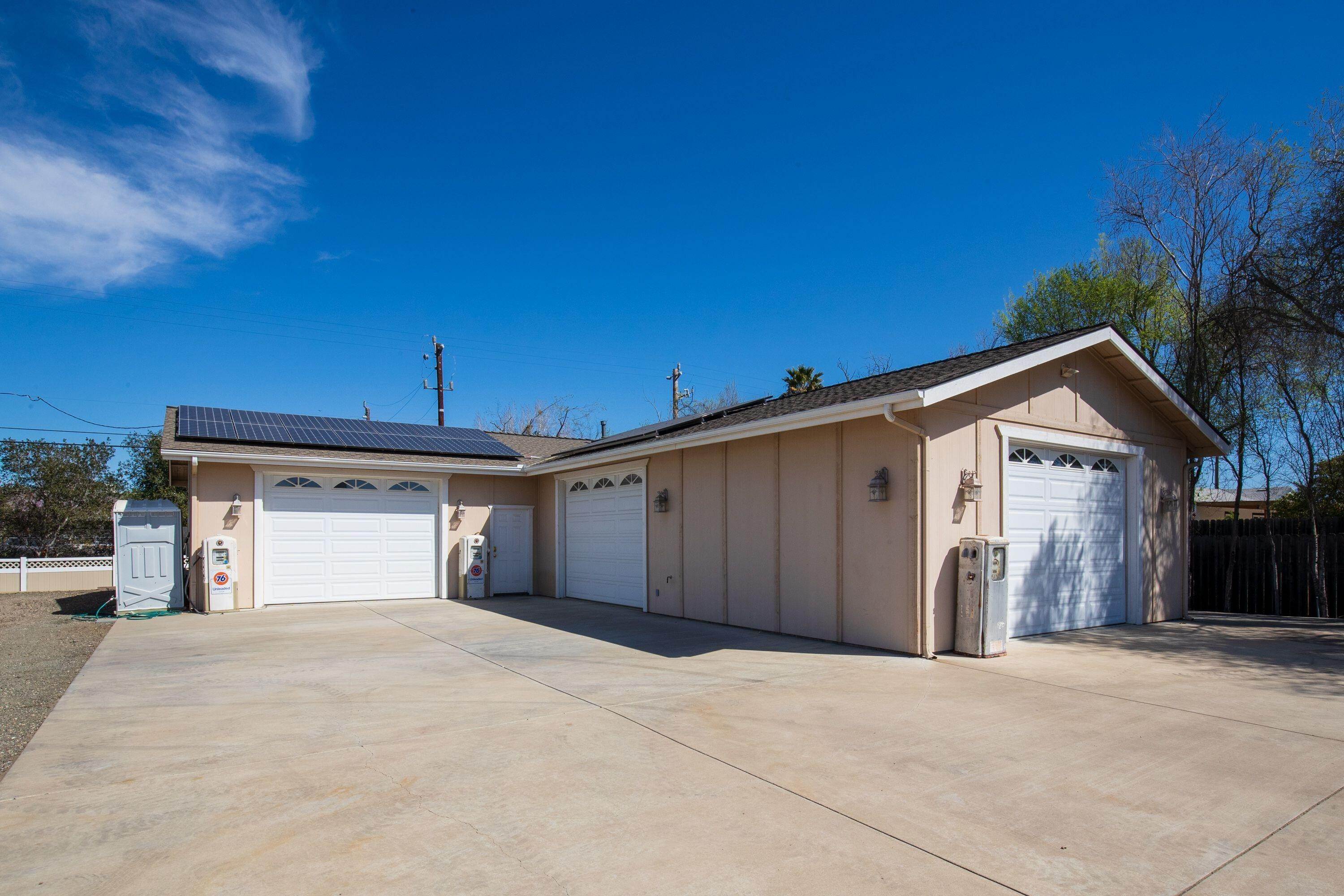 32. Estate for Sale at 2899 Buckboard Lane Solvang, California 93463 United States