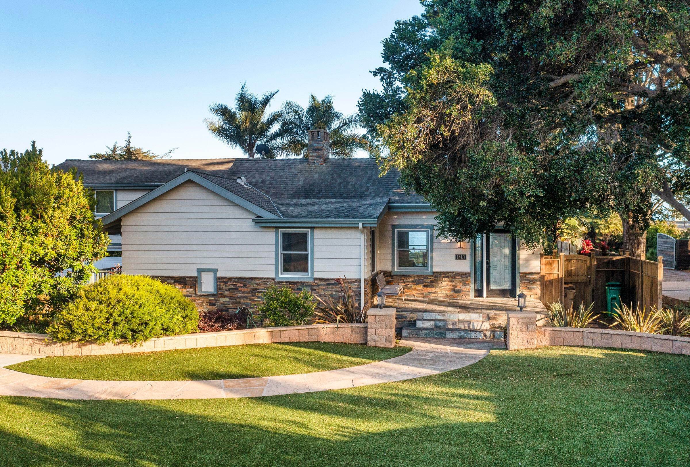 31. Estate for Sale at 1409-1413 Shoreline Drive Santa Barbara, California 93109 United States