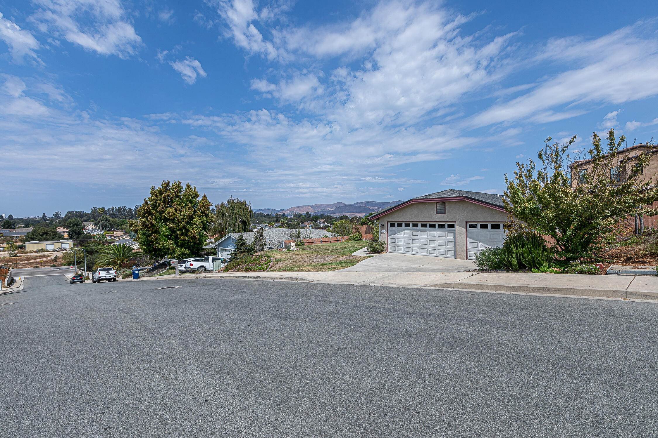 5. Estate for Sale at 135 Elvira Way Nipomo, California 93444 United States