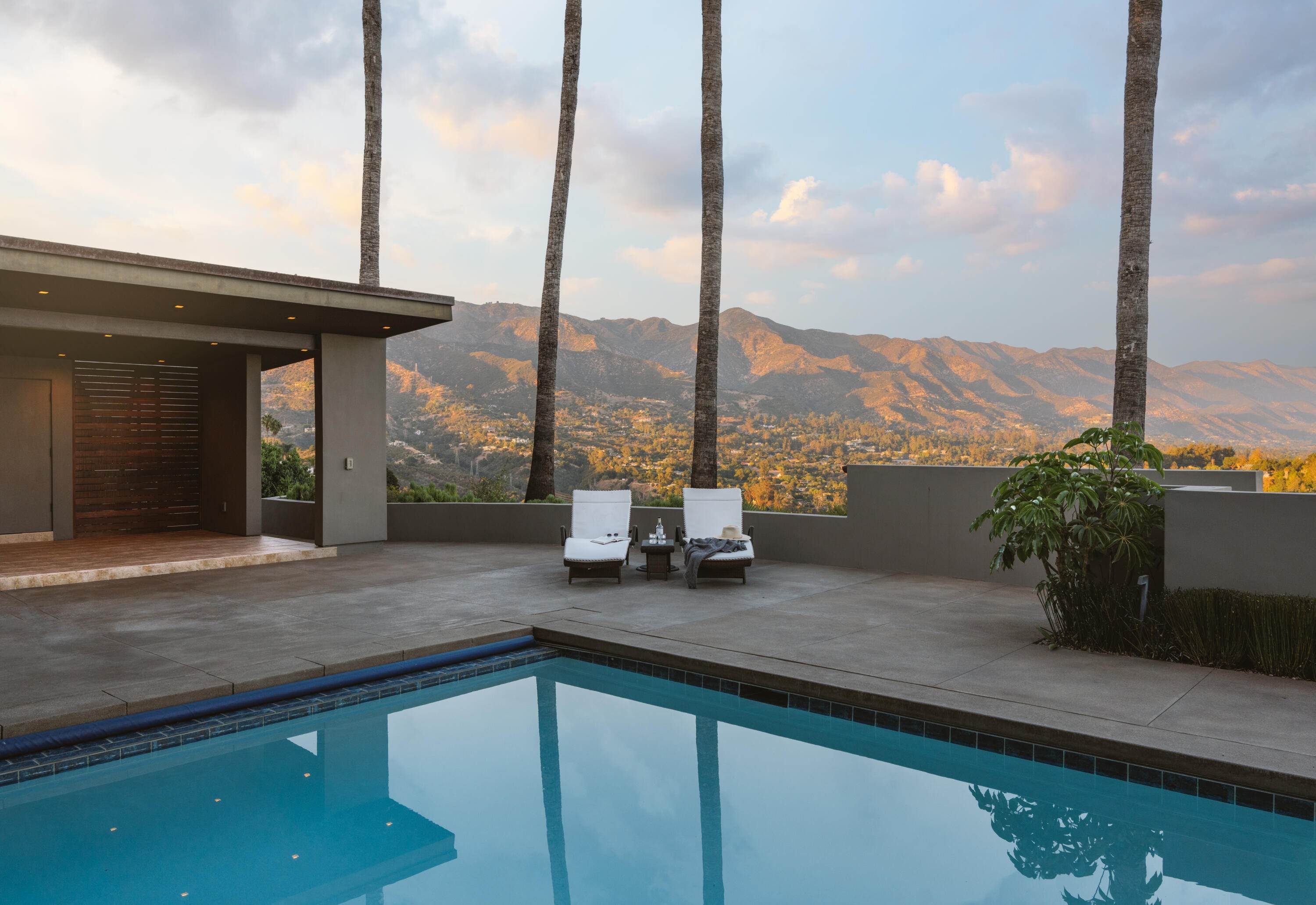 28. Estate for Sale at 20 Camino Verde Santa Barbara, California 93103 United States