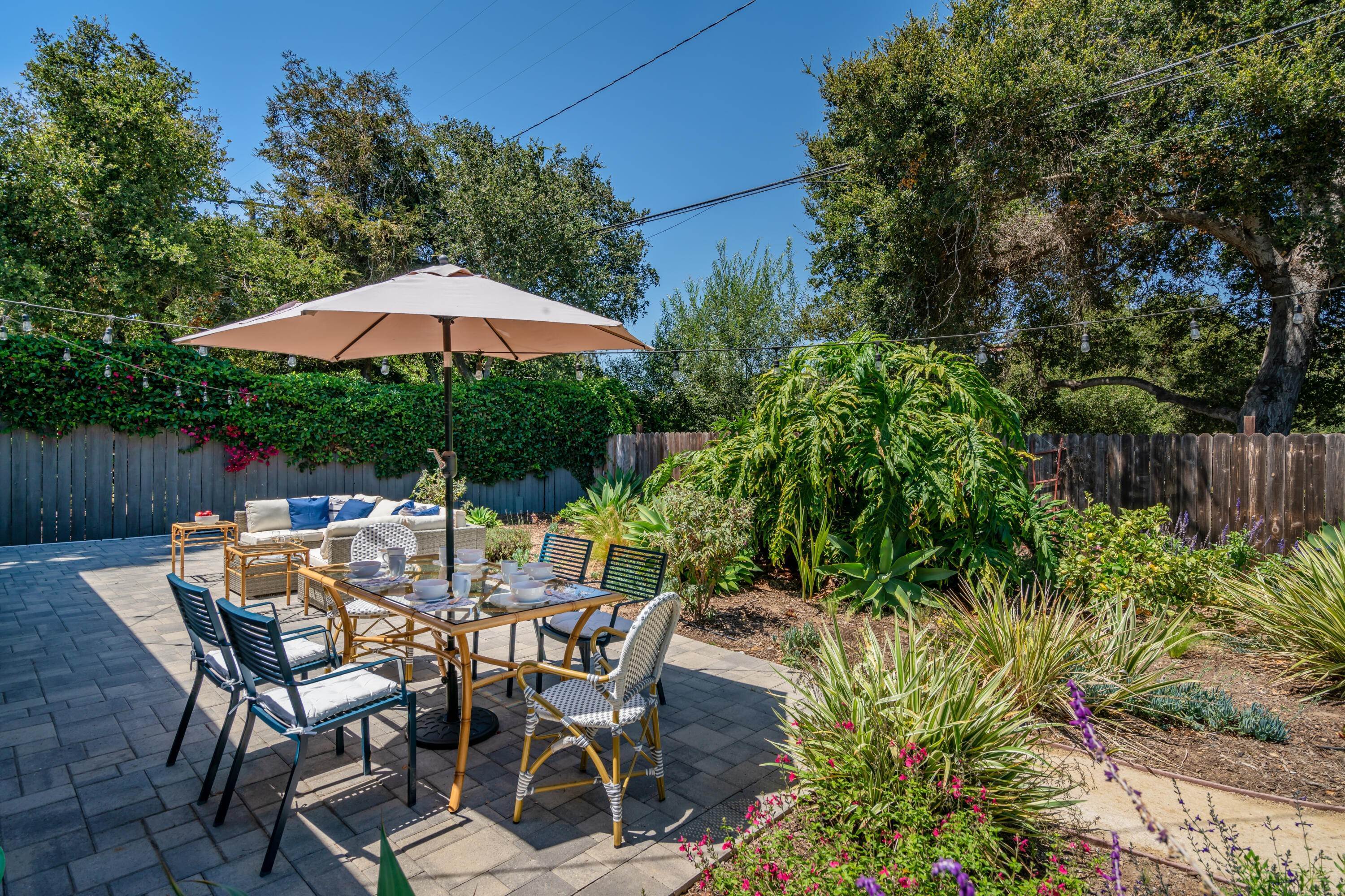 16. Estate for Sale at 2430 Borton Drive Santa Barbara, California 93109 United States