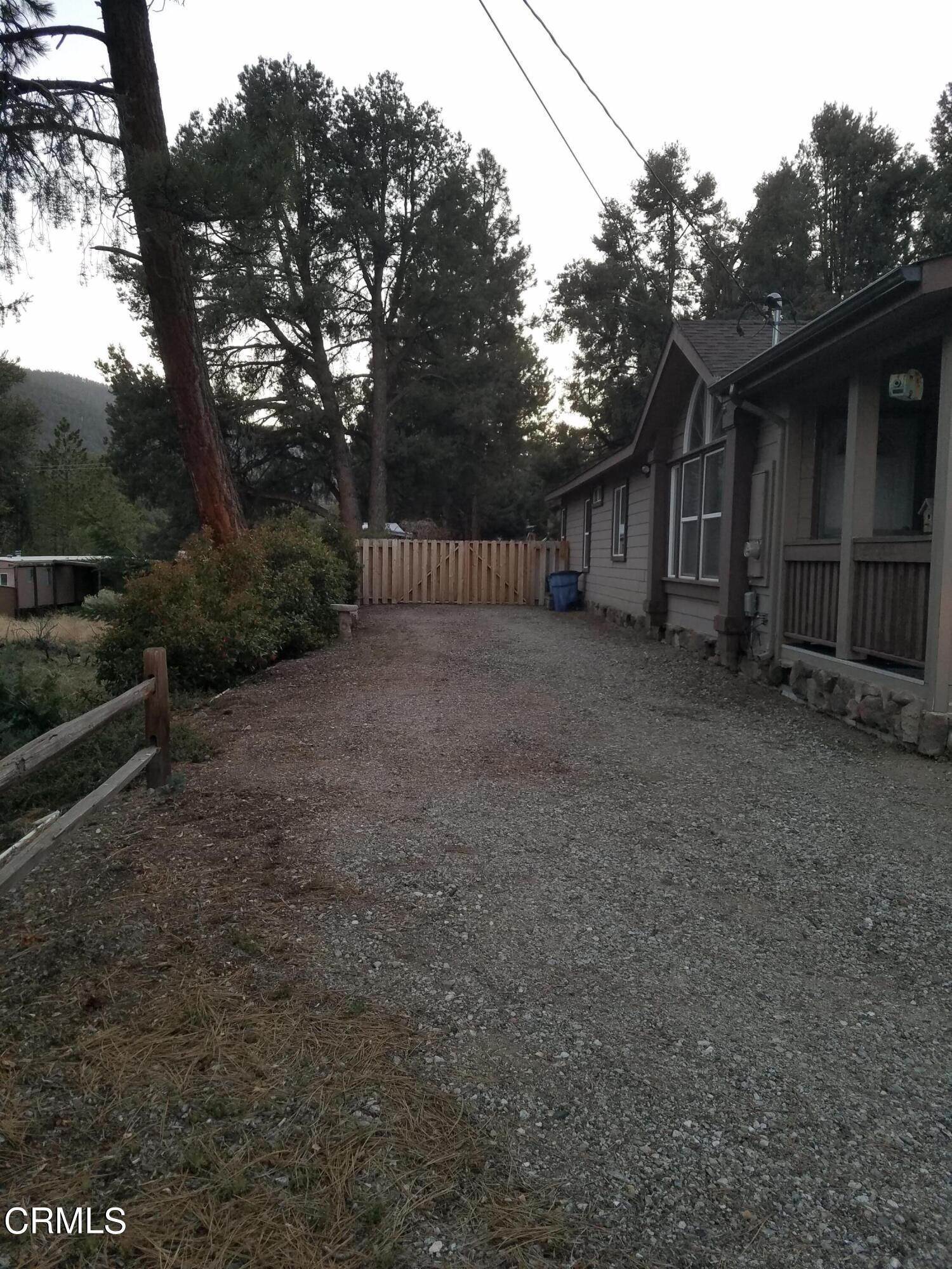 41. Single Family Homes for Sale at 2805 Kodiak Way Pine Mountain Club, California 93222 United States