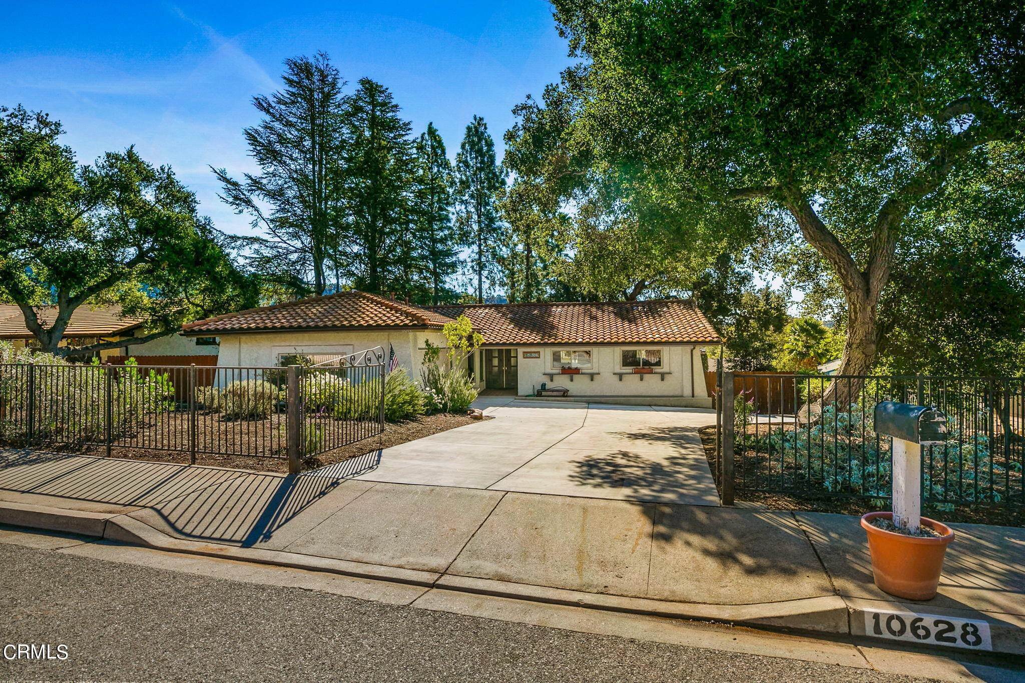 Property at 10628 Almond Avenue Oak View, California 93022 United States