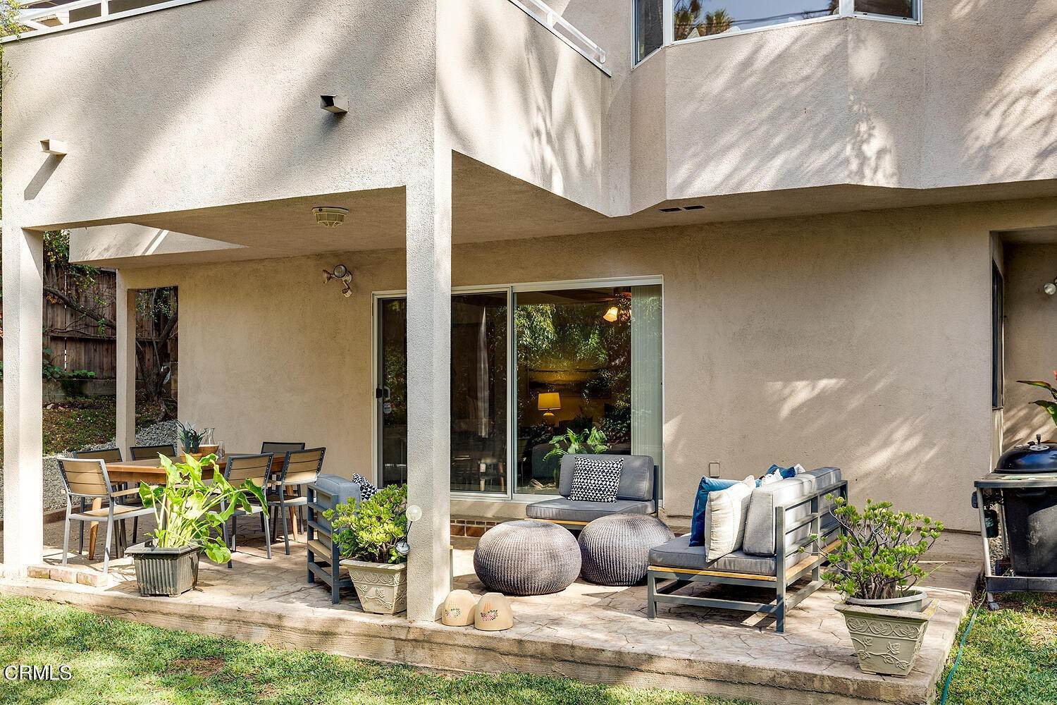 37. Single Family Homes for Sale at 3101 Via Maderas Street Altadena, California 91001 United States