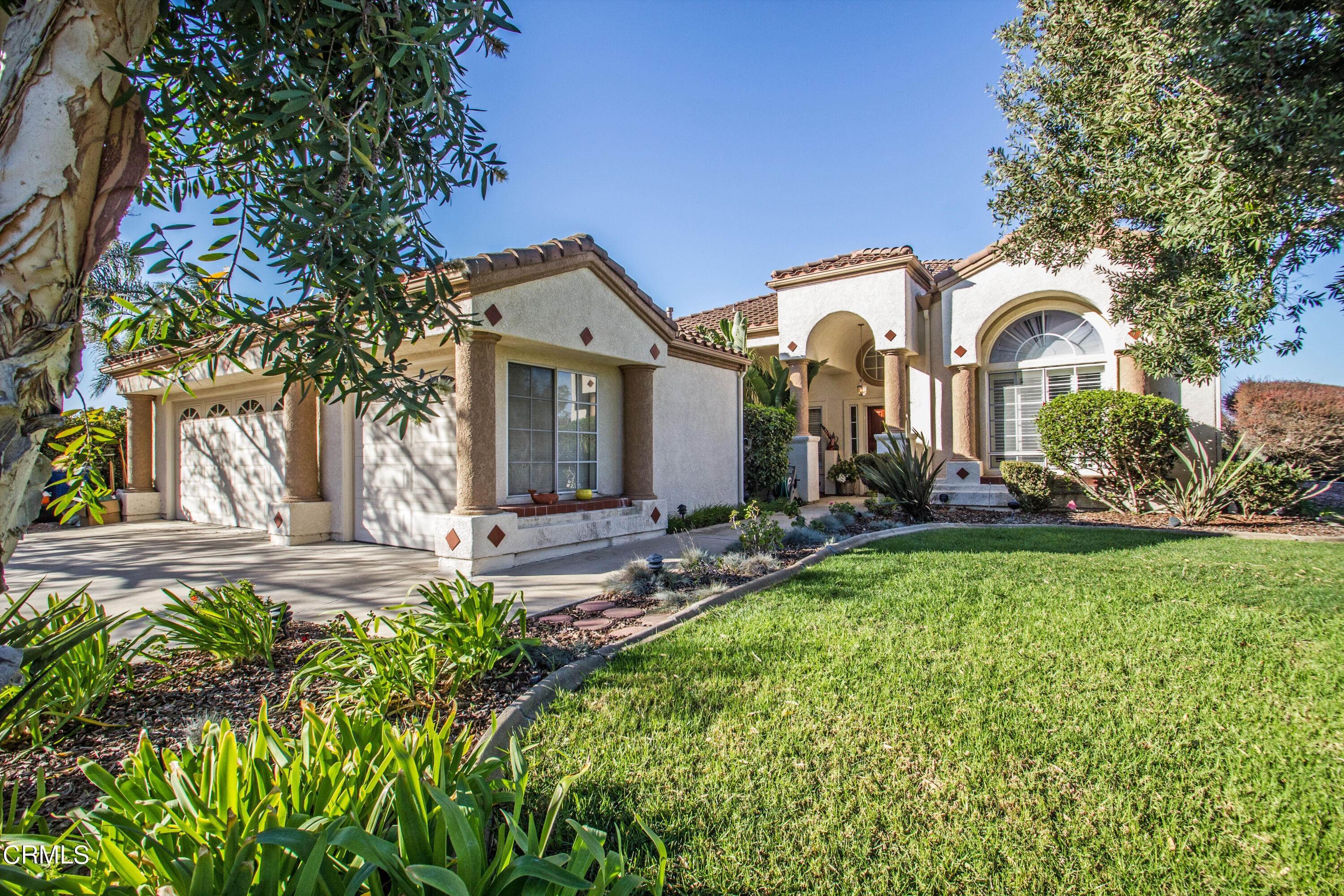 2. Single Family Homes for Sale at 579 Deseo Avenue Camarillo, California 93010 United States