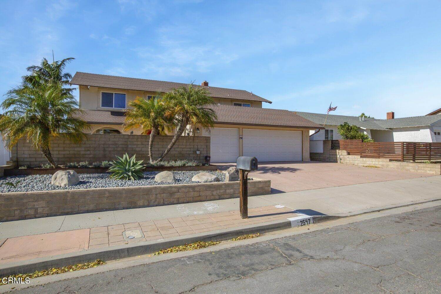32. Single Family Homes for Sale at 2547 Scoter Avenue Ventura, California 93003 United States