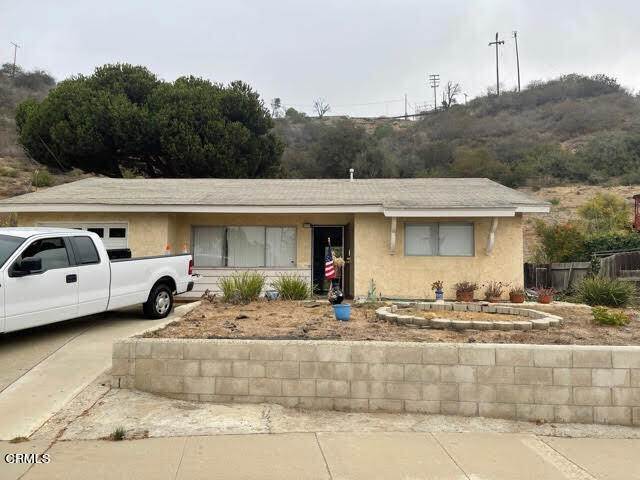 Single Family Homes for Sale at 391 Delaware Drive Ventura, California 93001 United States