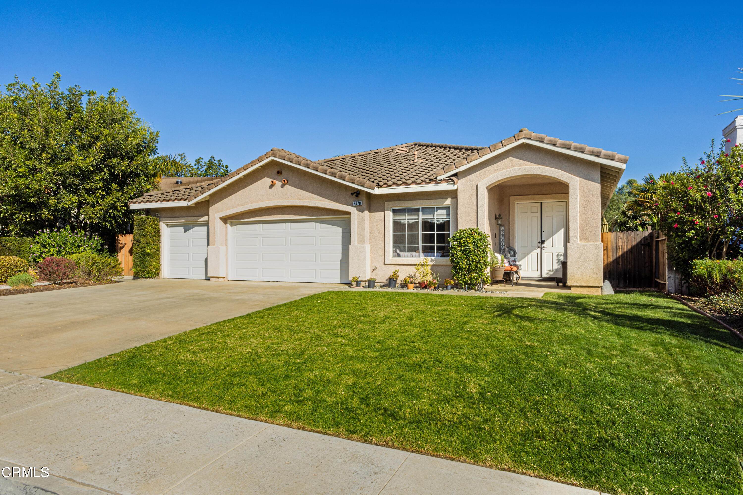 1. Single Family Homes for Sale at 2078 Baja Vista Way Camarillo, California 93010 United States