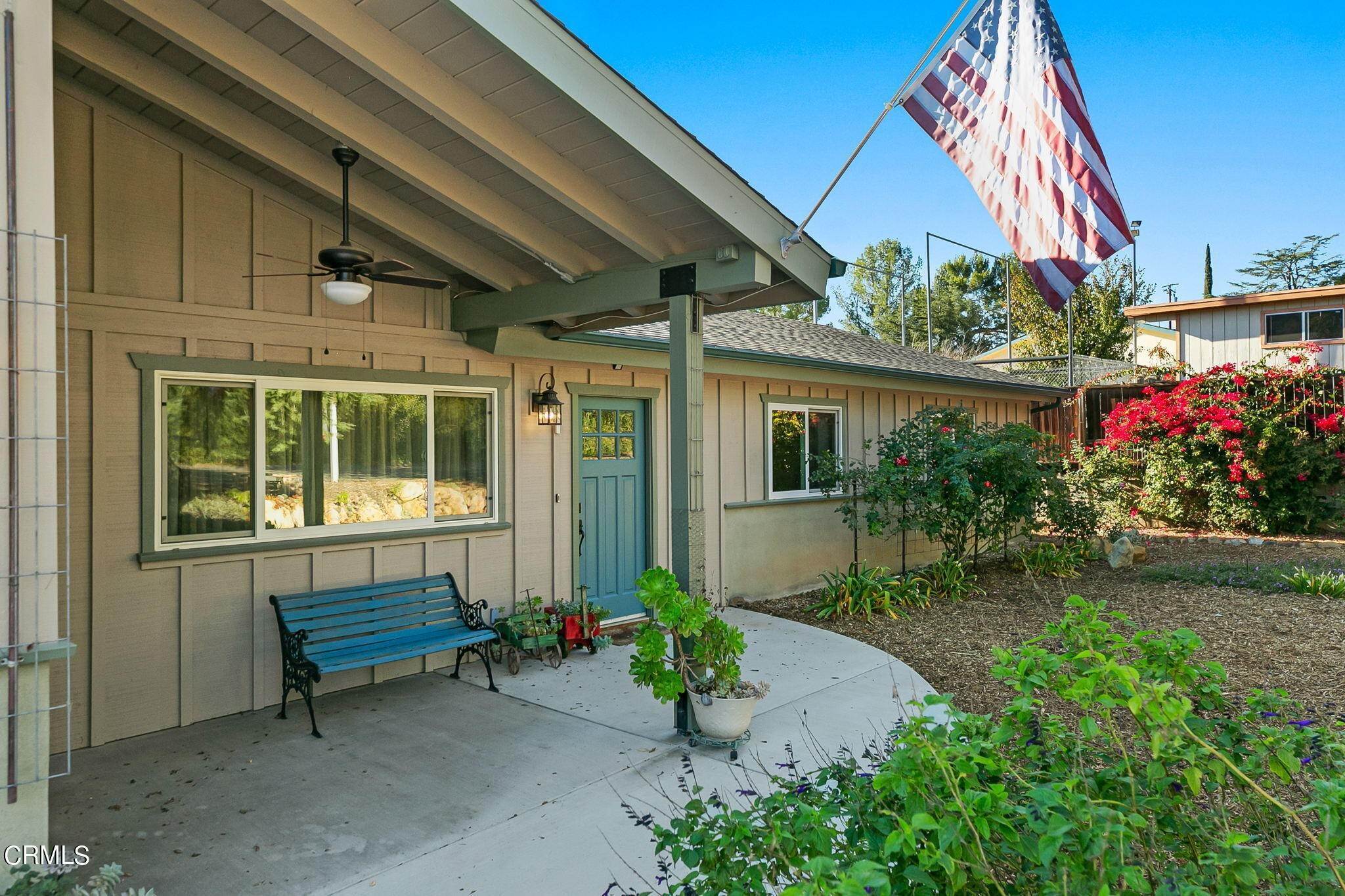 4. Single Family Homes for Sale at 45 Howard Avenue Oak View, California 93022 United States