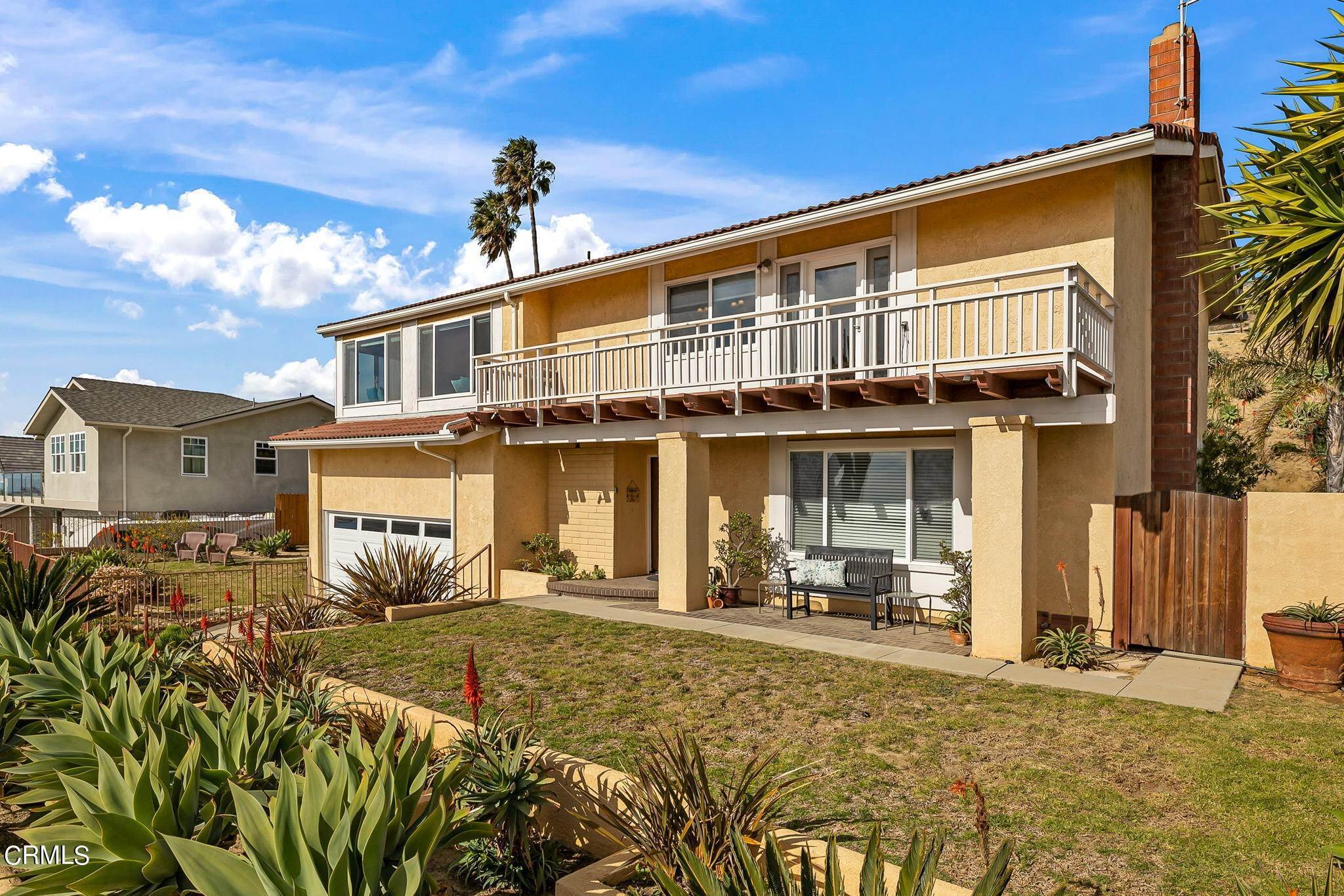 3. Single Family Homes for Sale at 5585 Rainier Street Ventura, California 93003 United States