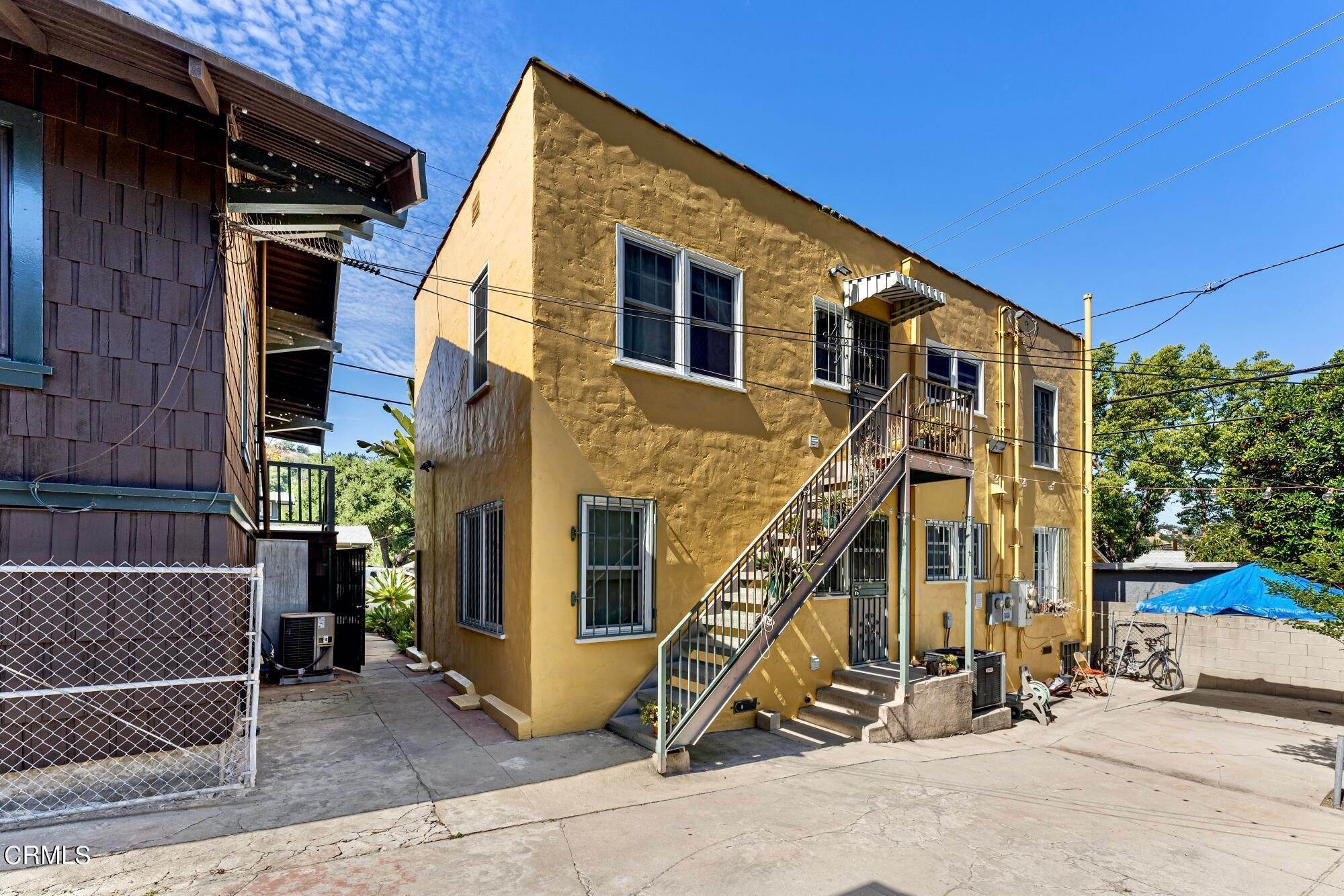37. Triplex for Sale at 411 East Ave 39 Los Angeles, California 90031 United States