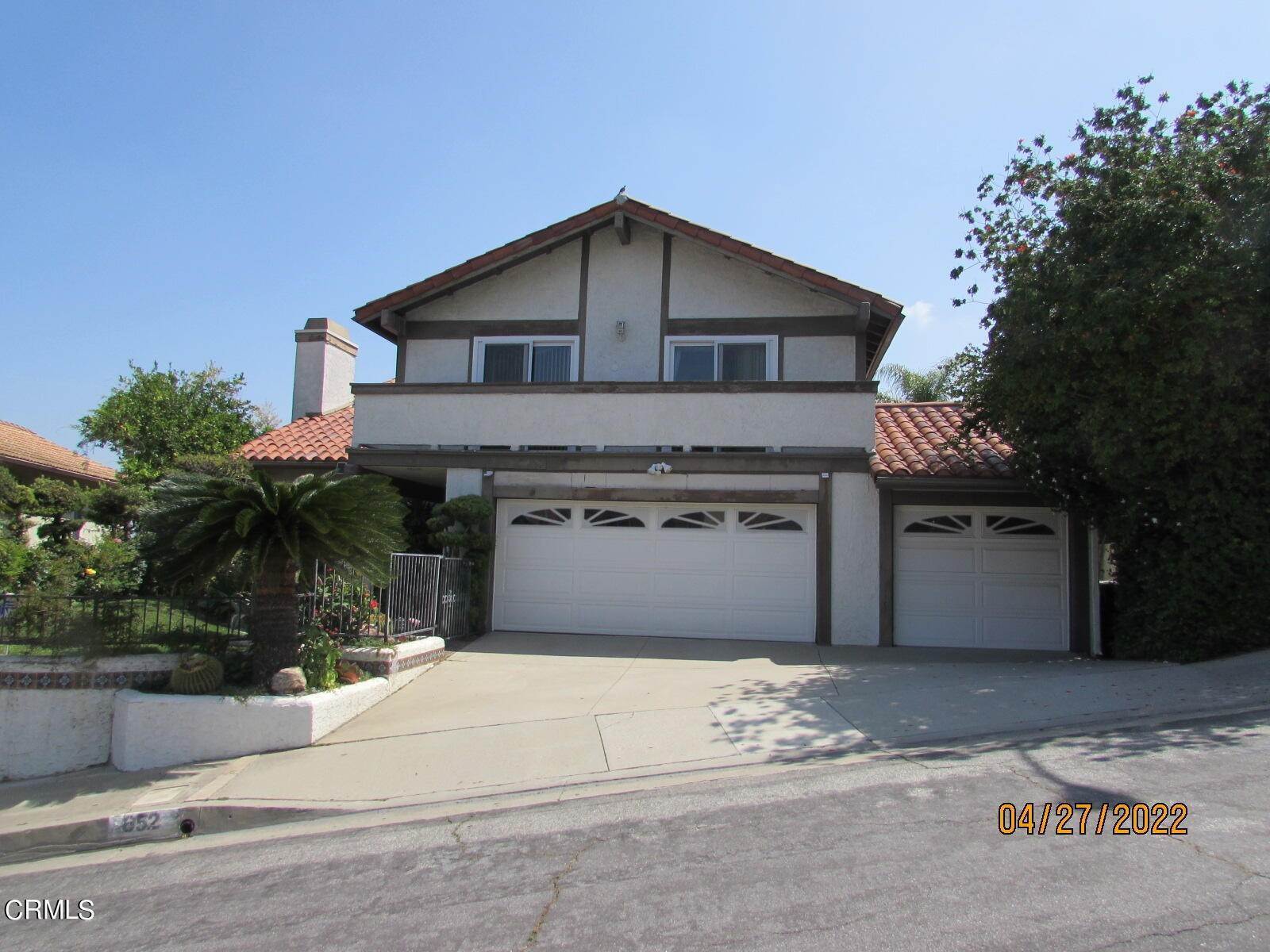 Single Family Homes por un Venta en 652 Barnum Way Monterey Park, California 91754 Estados Unidos