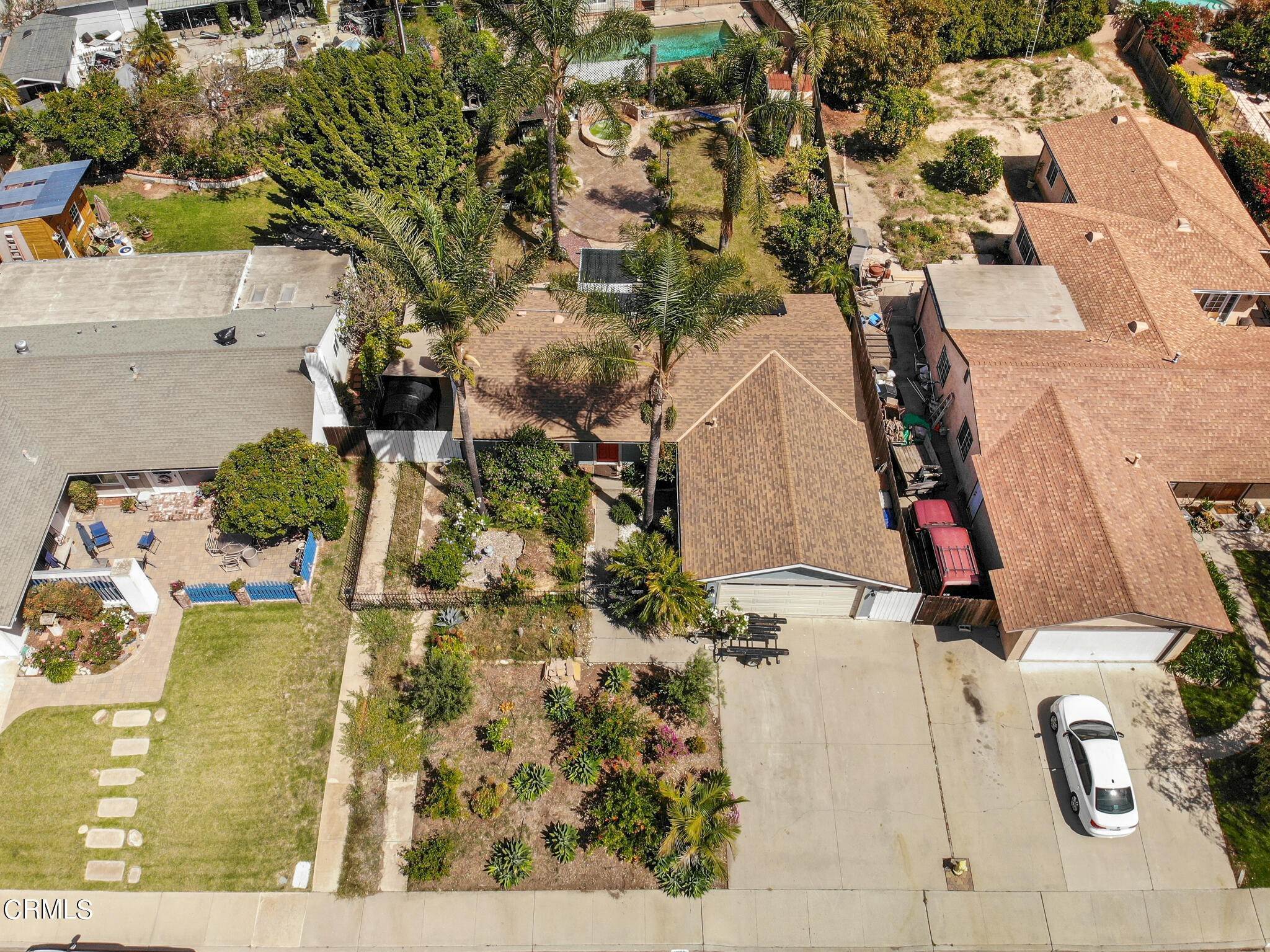 4. Single Family Homes for Sale at 1828 Fenmore Avenue Camarillo, California 93010 United States