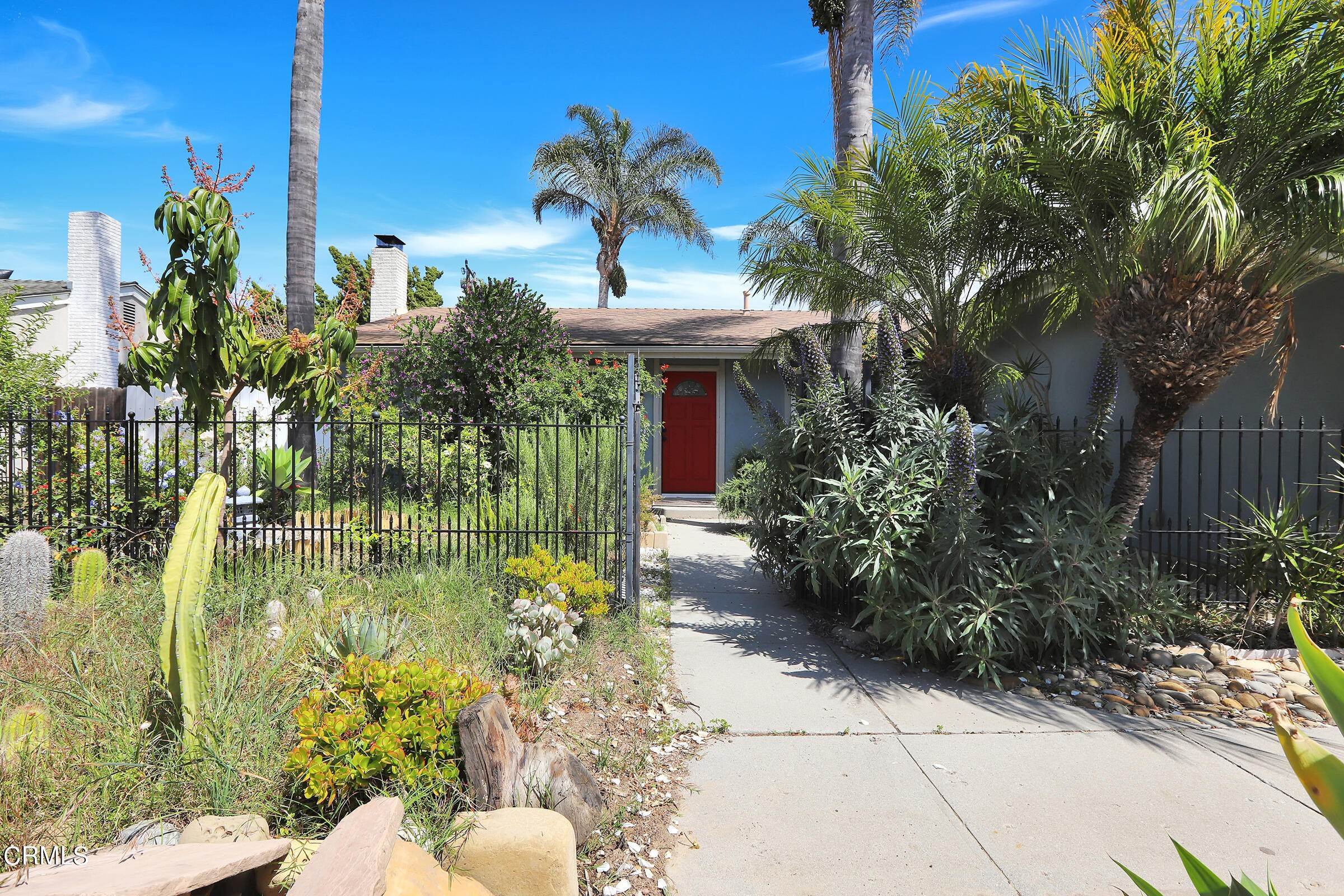 8. Single Family Homes for Sale at 1828 Fenmore Avenue Camarillo, California 93010 United States