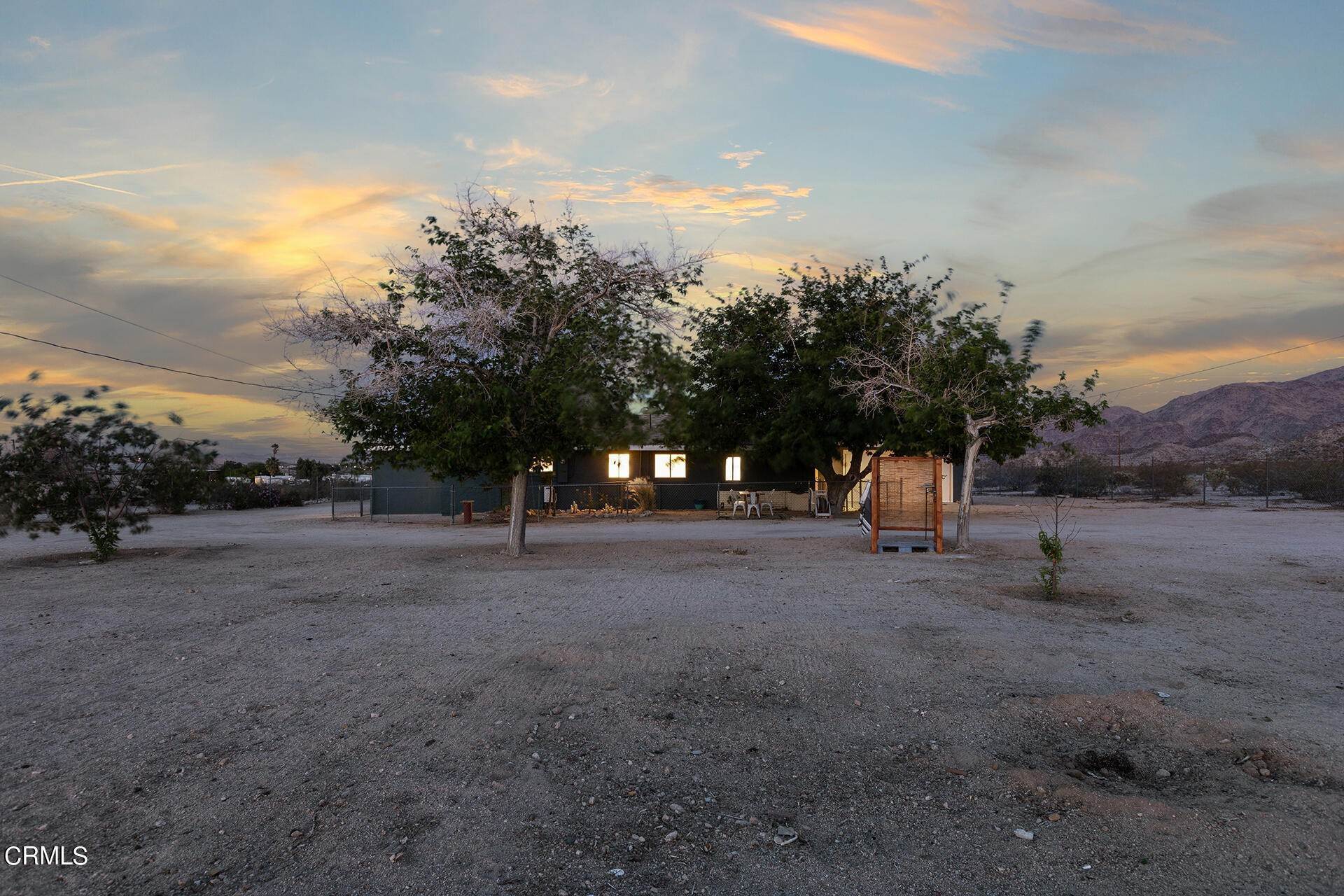 41. Single Family Homes for Sale at 6692 Valley View Drive 29 Palms, California 92277 United States