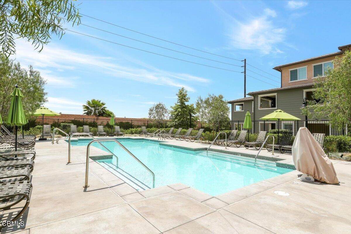 30. Townhouse for Sale at 1062 Newberry Lane Claremont, California 91711 United States