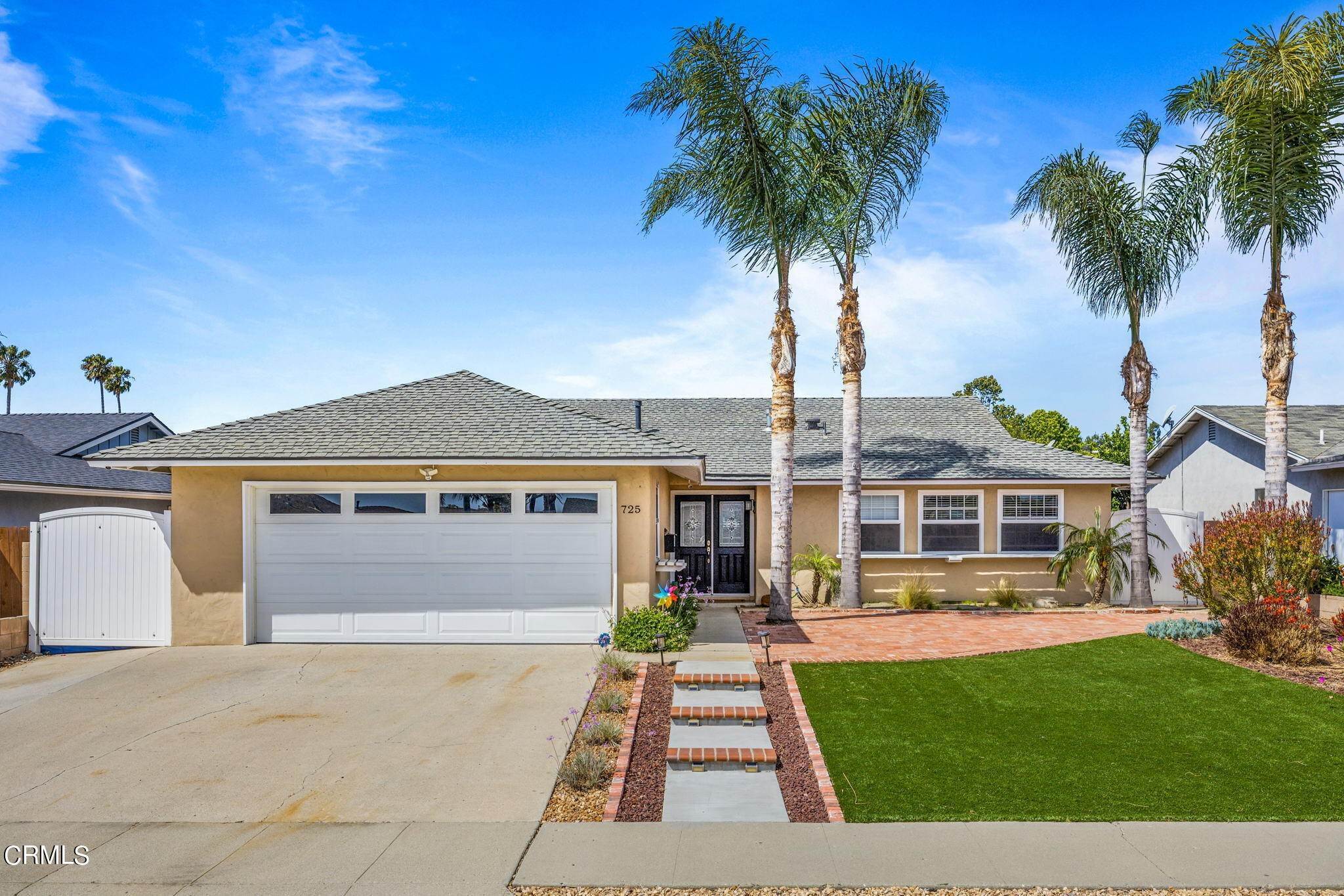 4. Single Family Homes for Sale at 725 Burlington Avenue Ventura, California 93004 United States