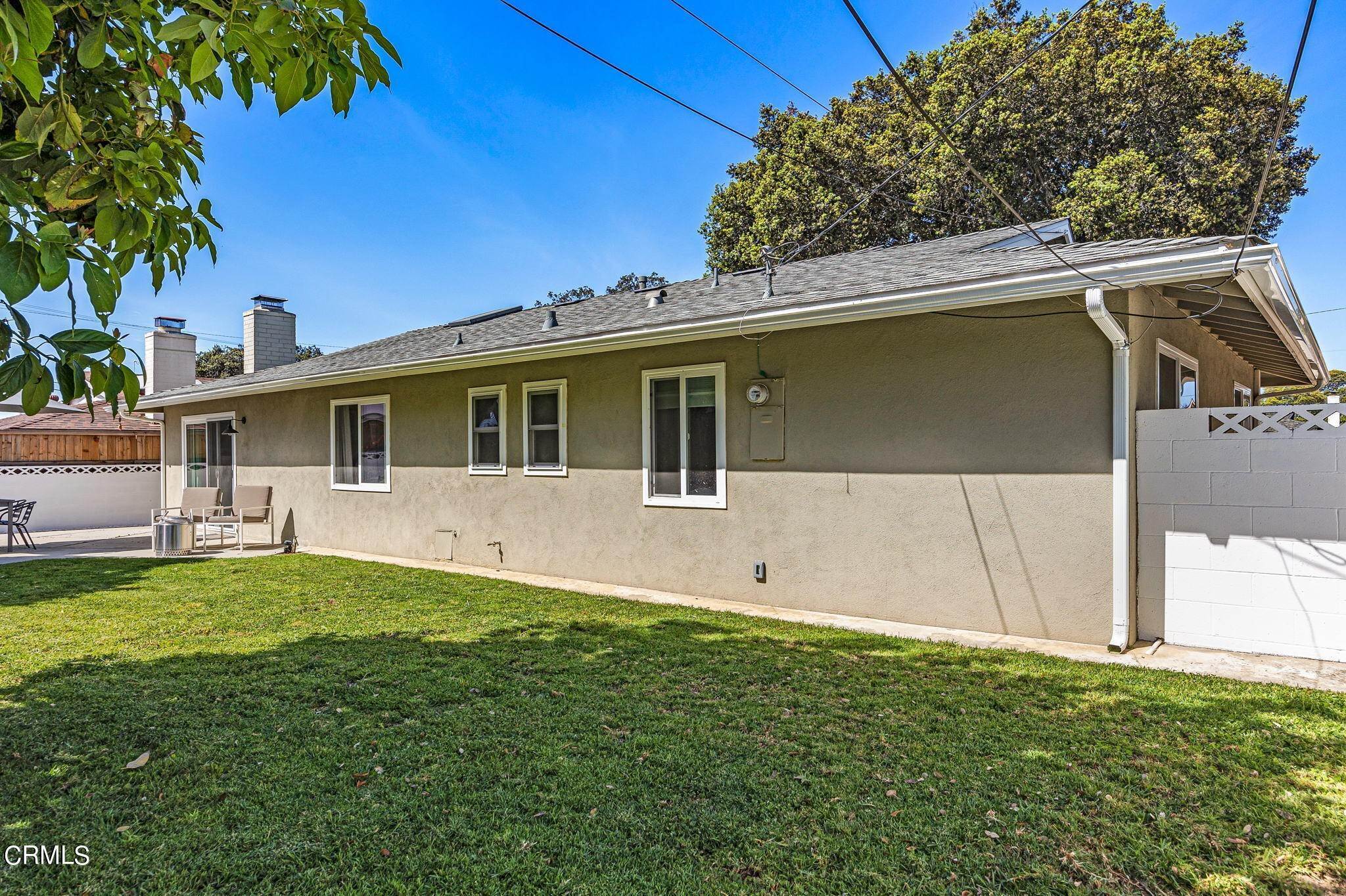 34. Single Family Homes for Sale at 456 Cornell Place Ventura, California 93003 United States
