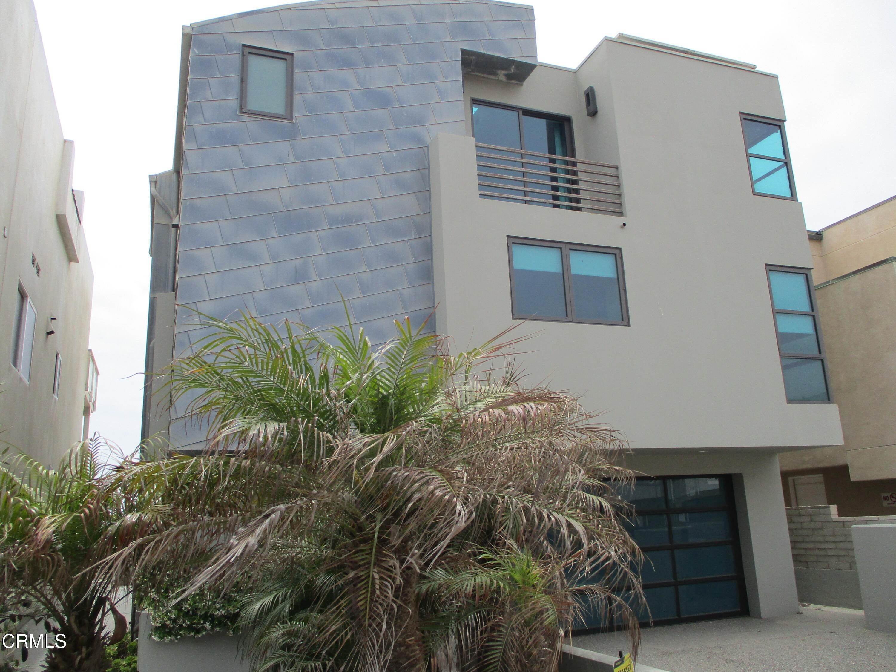 Single Family Homes 为 销售 在 3905 Ocean Drive 奥克斯纳德, 加利福尼亚州 93035 美国
