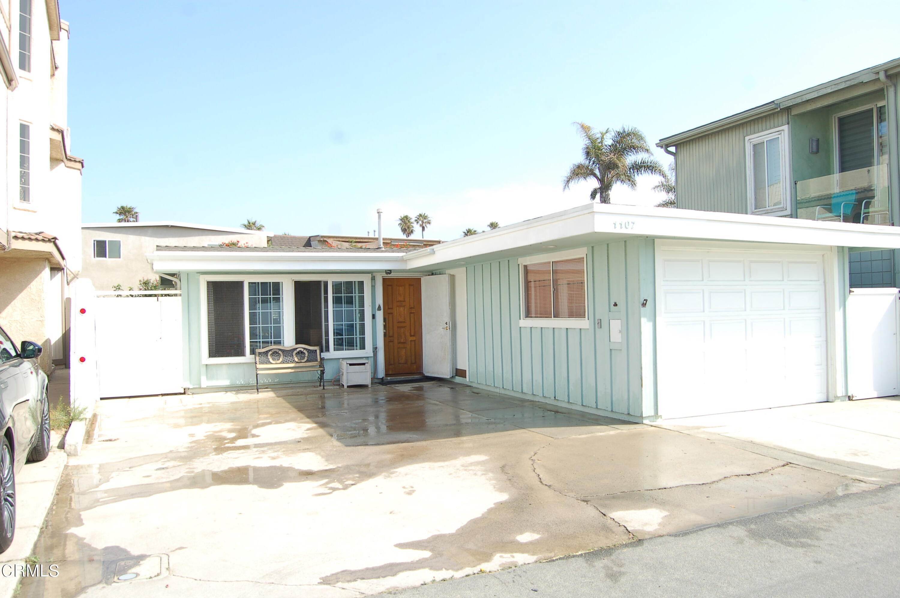 Single Family Homes at 1107 pittsfield Lane Ventura, California 93001 United States
