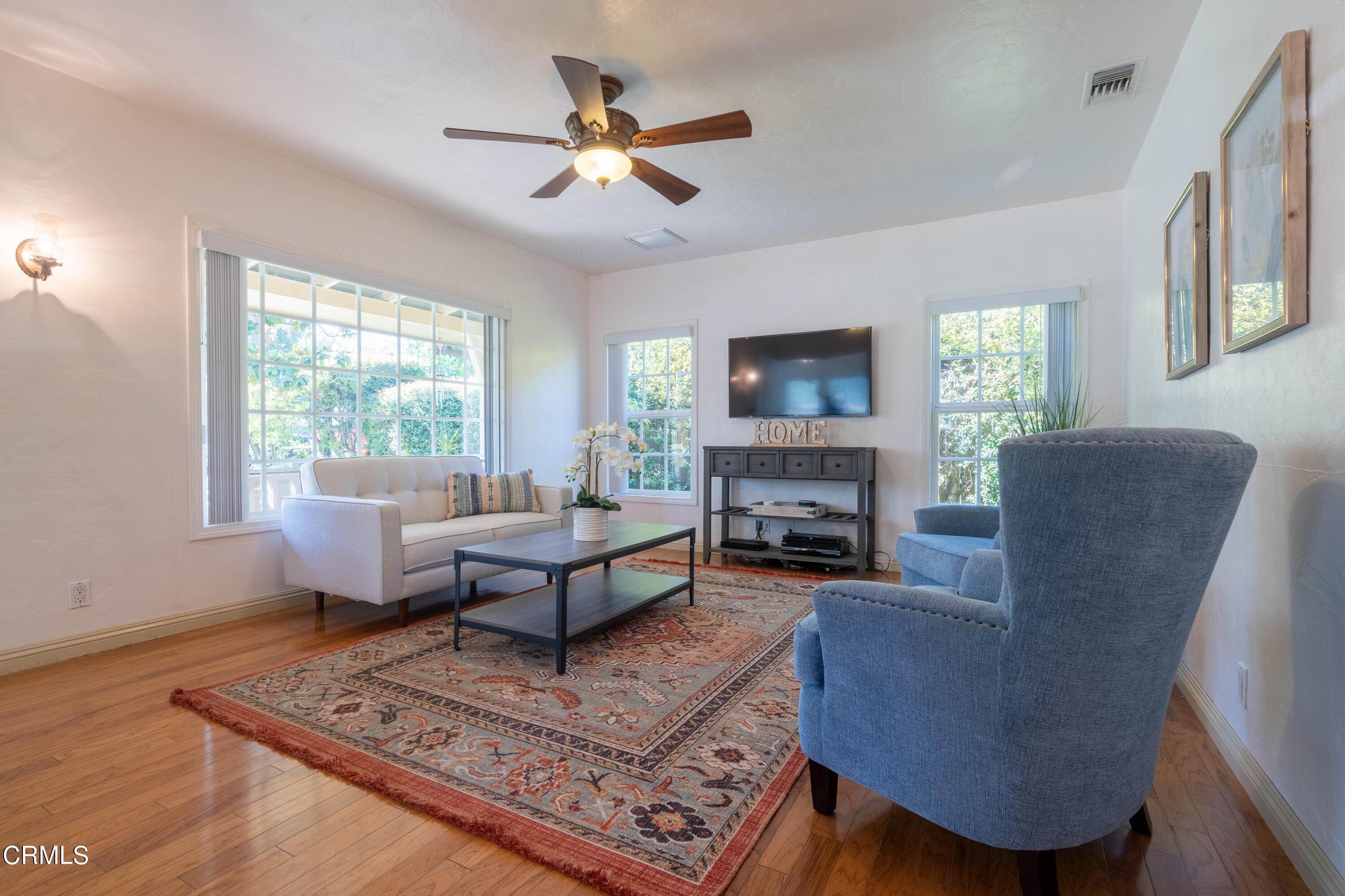 Single Family Homes 为 销售 在 274 Valle Vista Avenue 蒙罗维亚, 加利福尼亚州 91016 美国