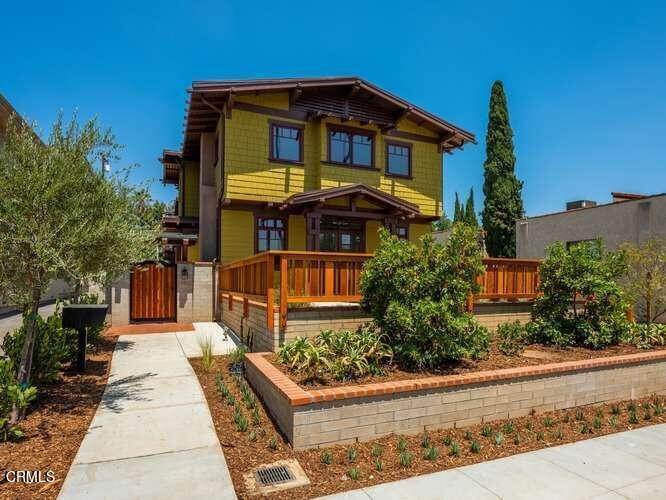 Townhouse for Sale at 1426 Bank Street C #C 1426 Bank Street C South Pasadena, California 91030 United States