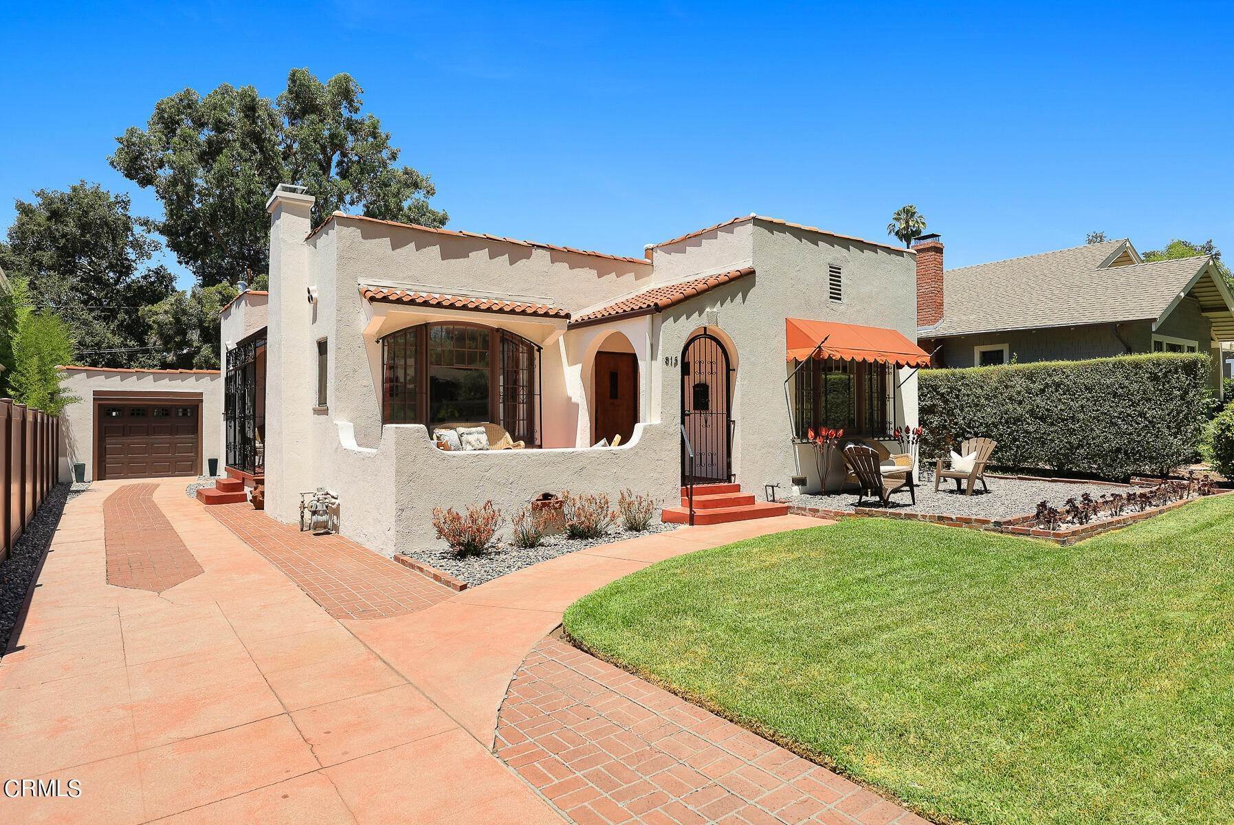 Single Family Homes 为 销售 在 815 Montrose Avenue 南帕萨迪纳市, 加利福尼亚州 91030 美国