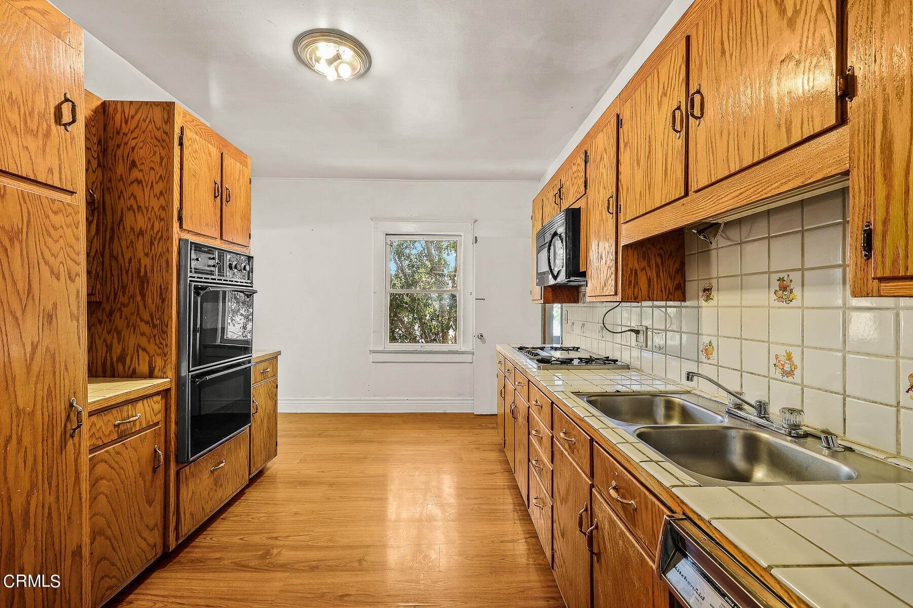 11. Residential Income for Sale at 877 West Kensington Road Echo Park, California 90026 United States