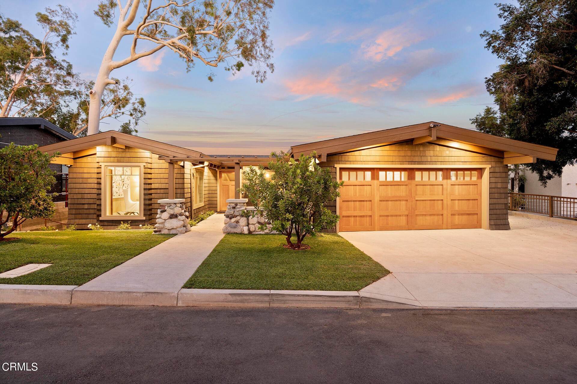Single Family Homes 为 销售 在 1450 Oak Crest Avenue 南帕萨迪纳市, 加利福尼亚州 91030 美国