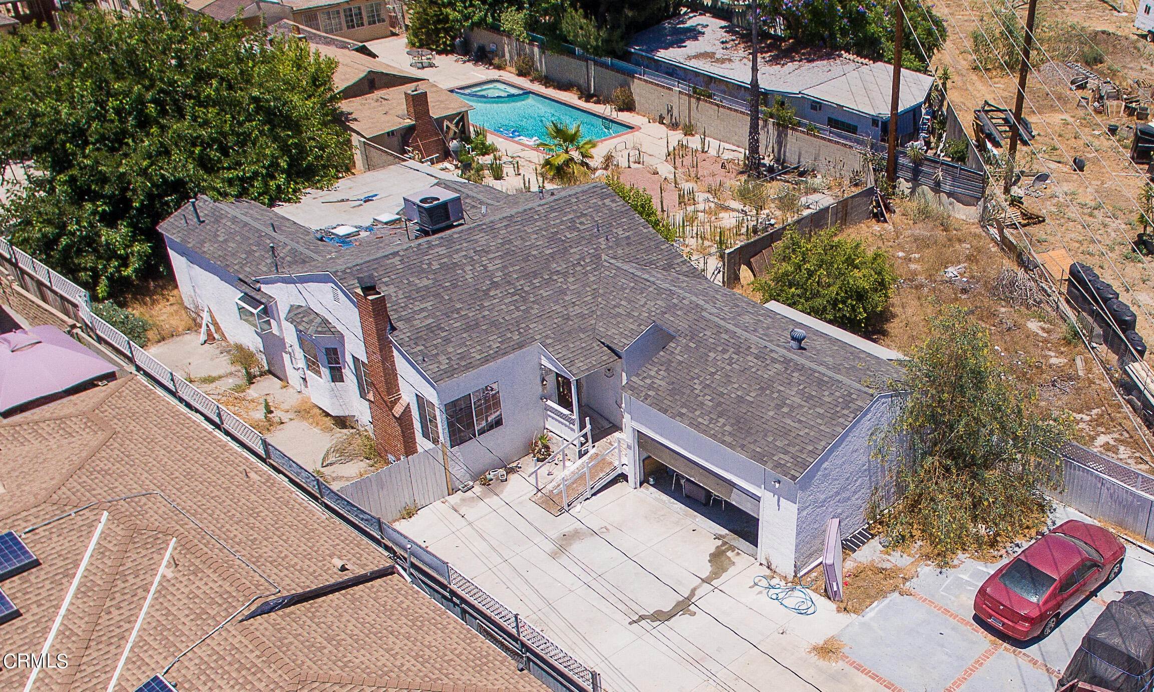 Single Family Homes 为 销售 在 6427 Klump Avenue 北好莱坞, 加利福尼亚州 91606 美国