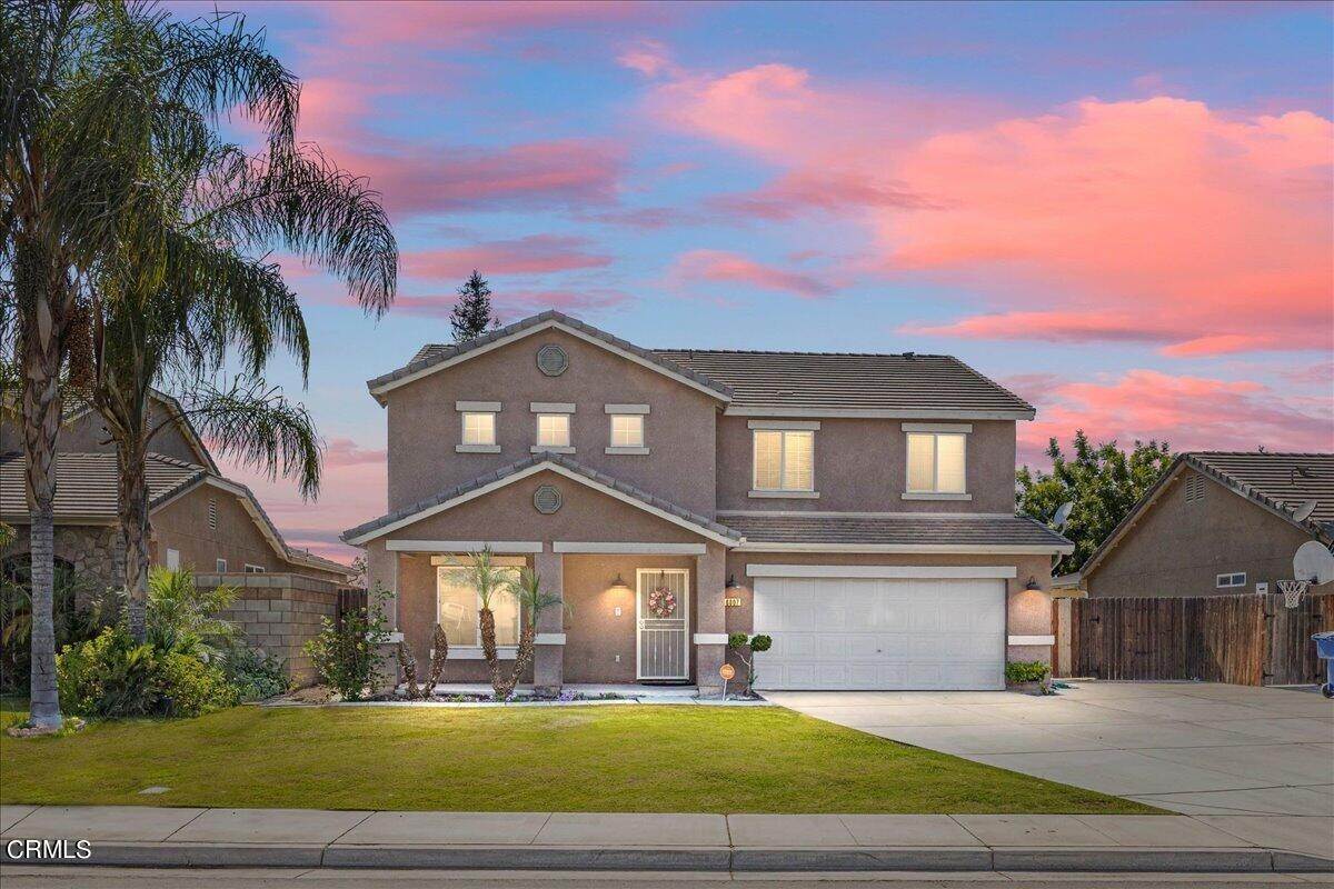 Single Family Homes por un Venta en 6007 Ebro Street Bakersfield, California 93311 Estados Unidos