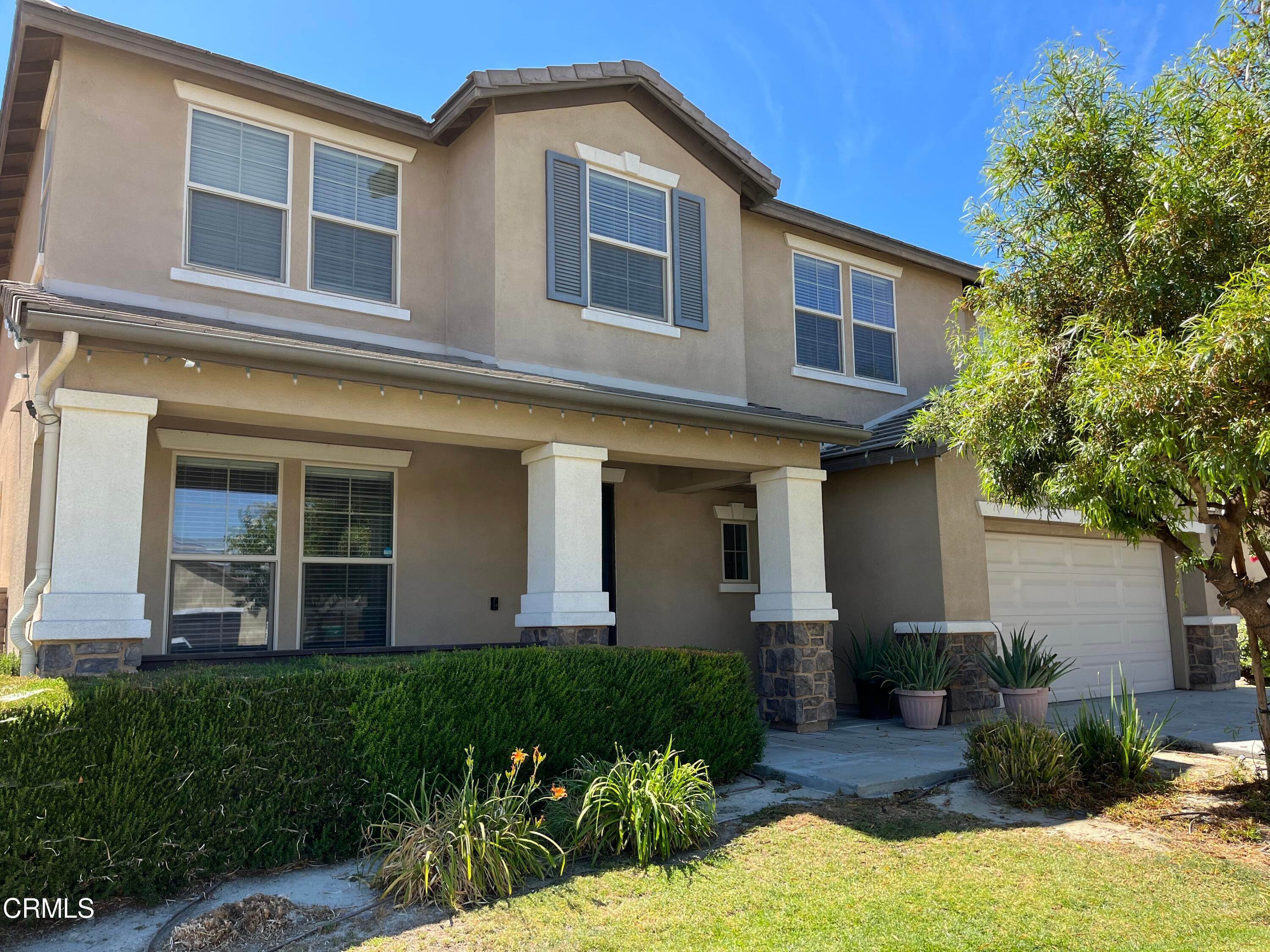 Single Family Homes por un Venta en 5771 Berryhill Drive Eastvale, California 92880 Estados Unidos