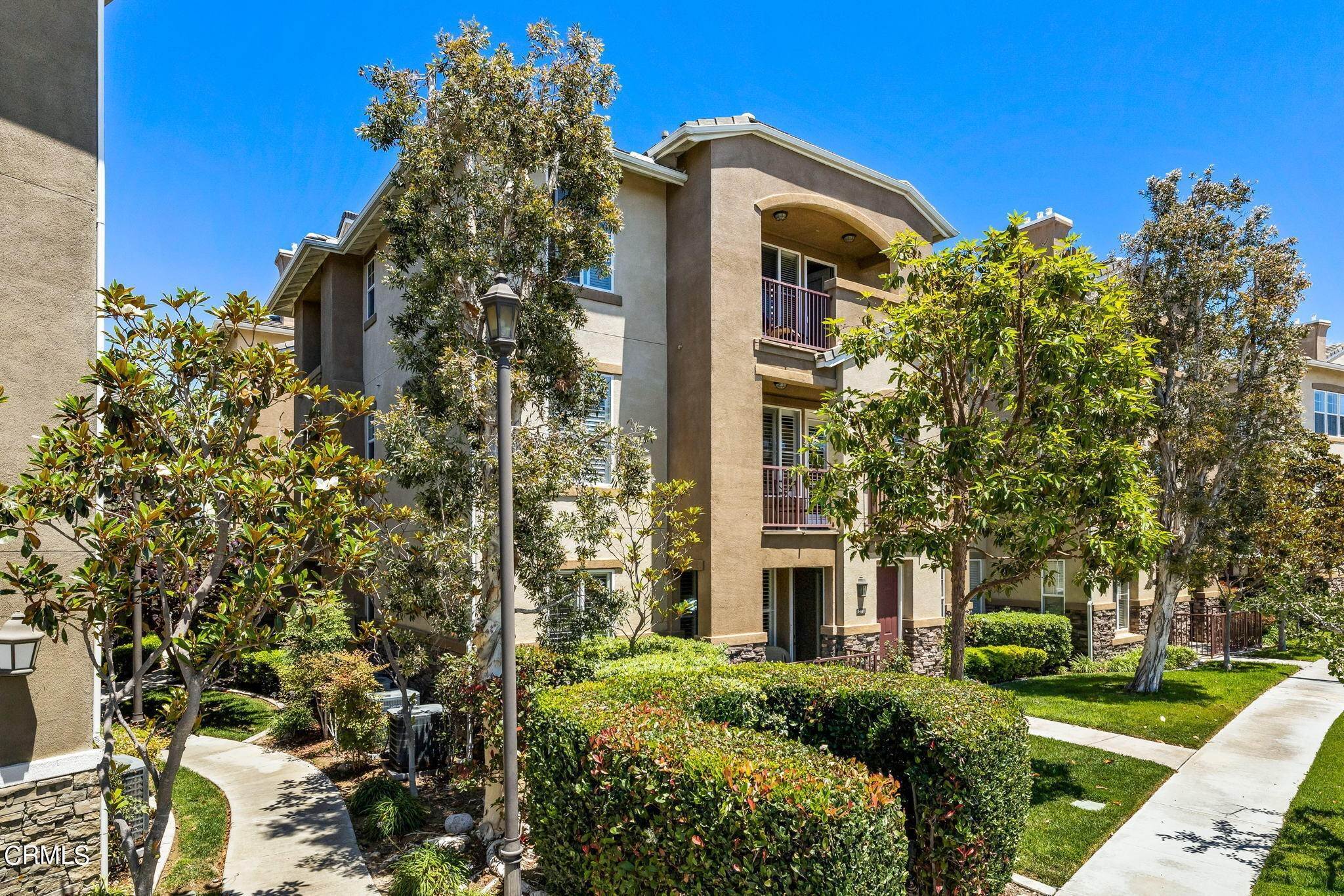 Condominiums for Sale at 6325 Turnstone Street 304 #304 6325 Turnstone Street 304 Ventura, California 93003 United States