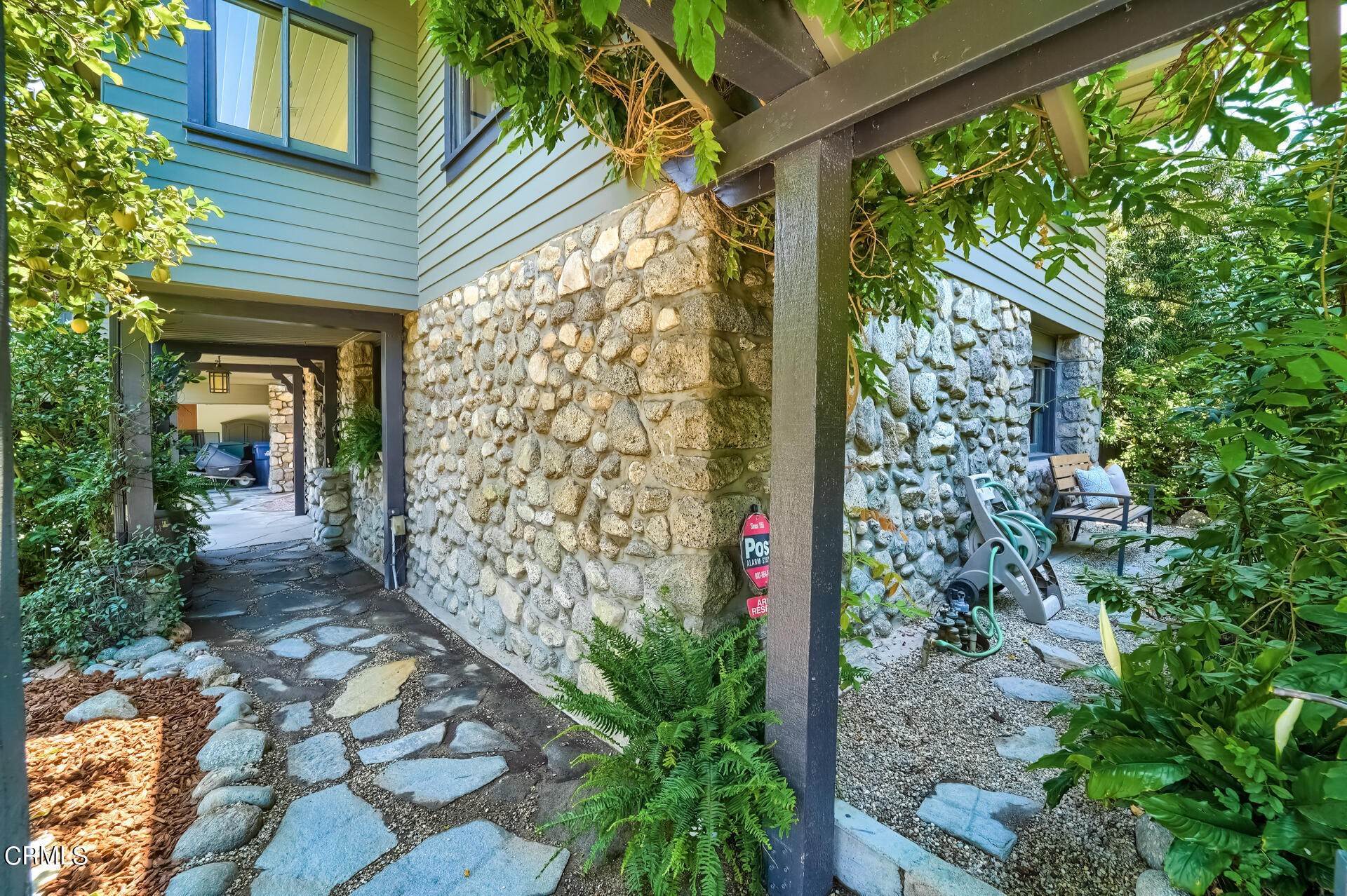 Single Family Homes 为 销售 在 30 West Laurel Avenue 马德雷山脉, 加利福尼亚州 91024 美国