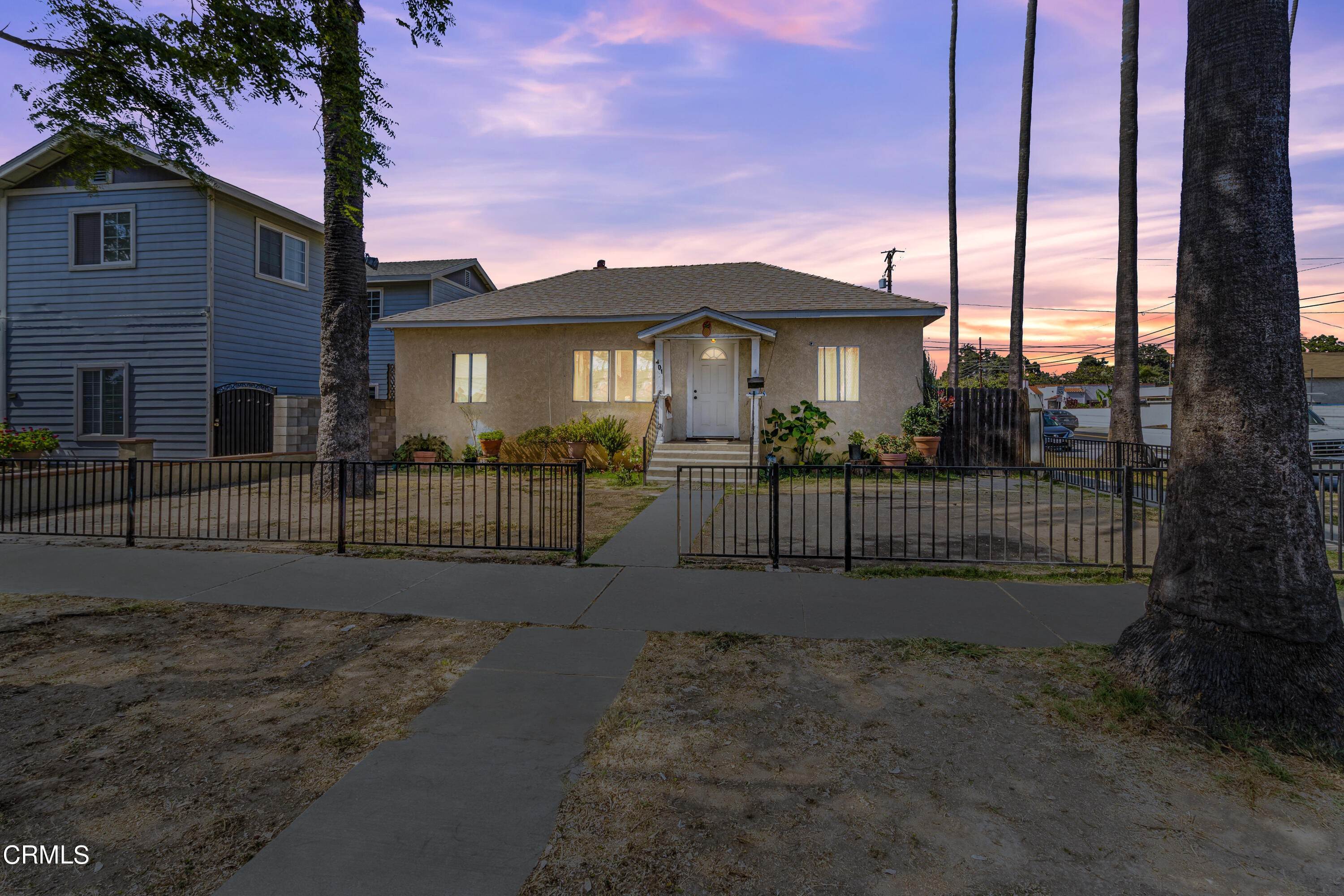 20. Single Family Homes for Sale at 401 West 1st Street Oxnard, California 93030 United States