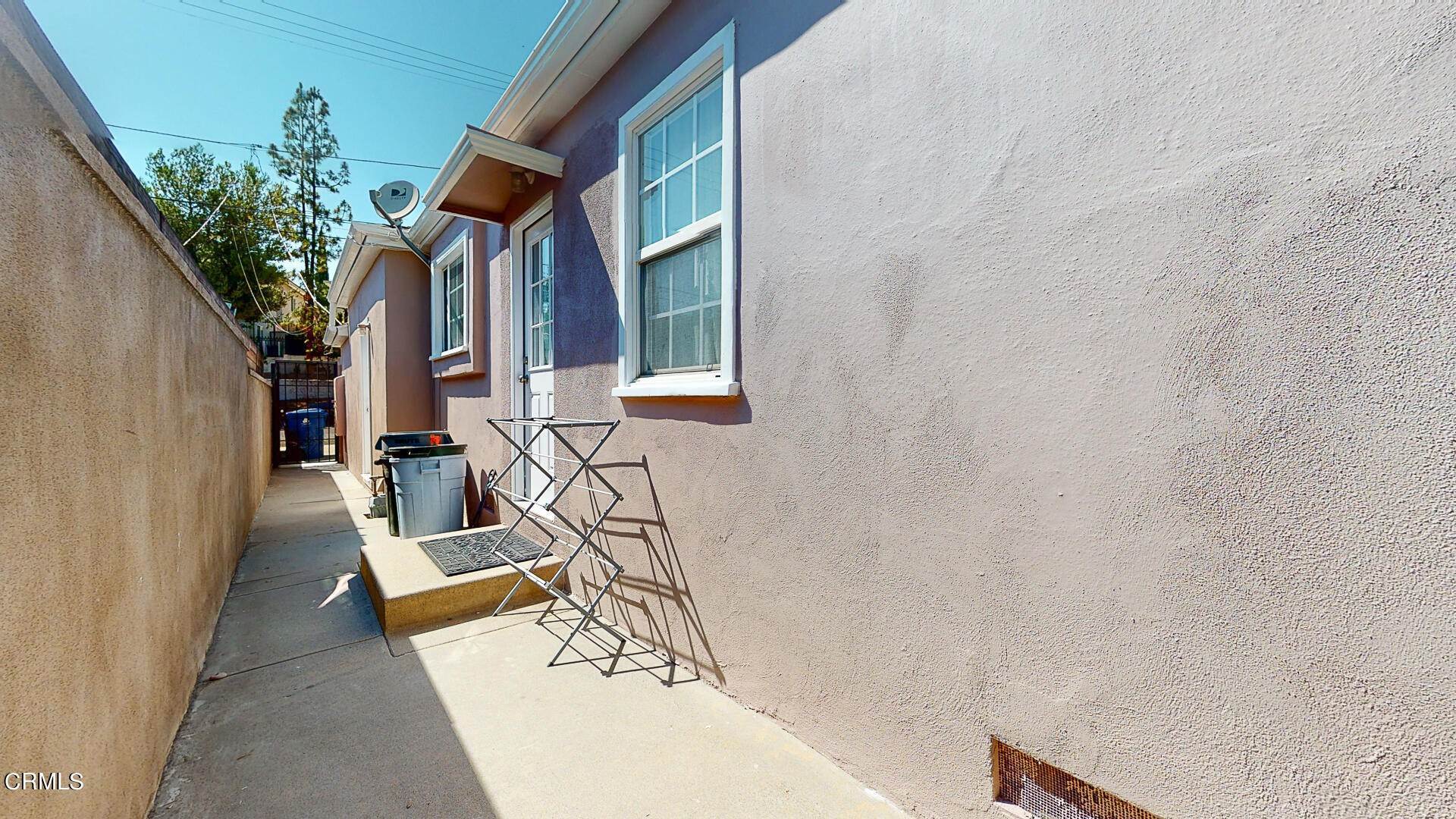 40. Single Family Homes for Sale at 4950 Wiota Street Los Angeles, California 90041 United States