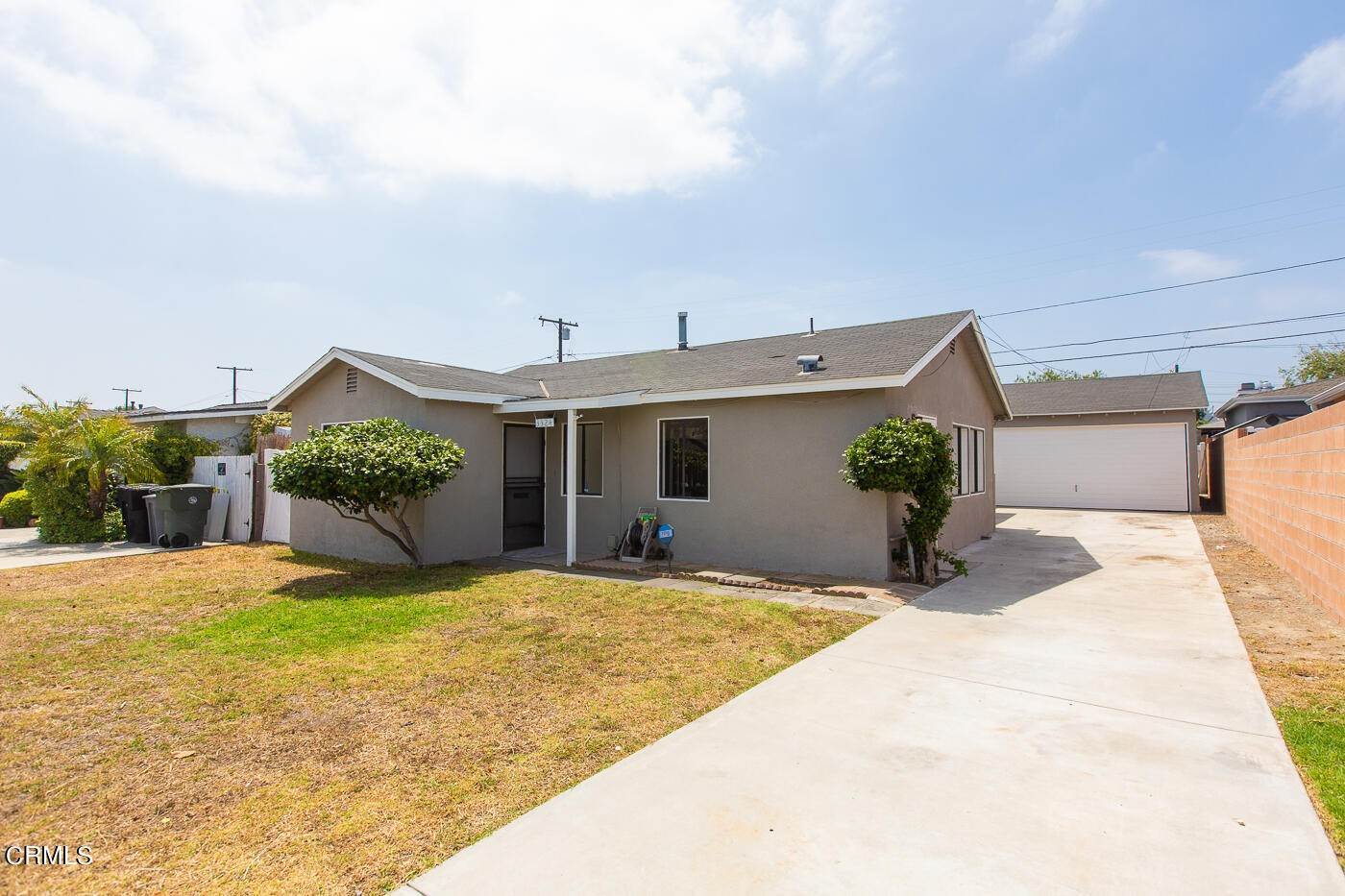 8. Single Family Homes for Sale at 3324 West 188th Street Torrance, California 90504 United States