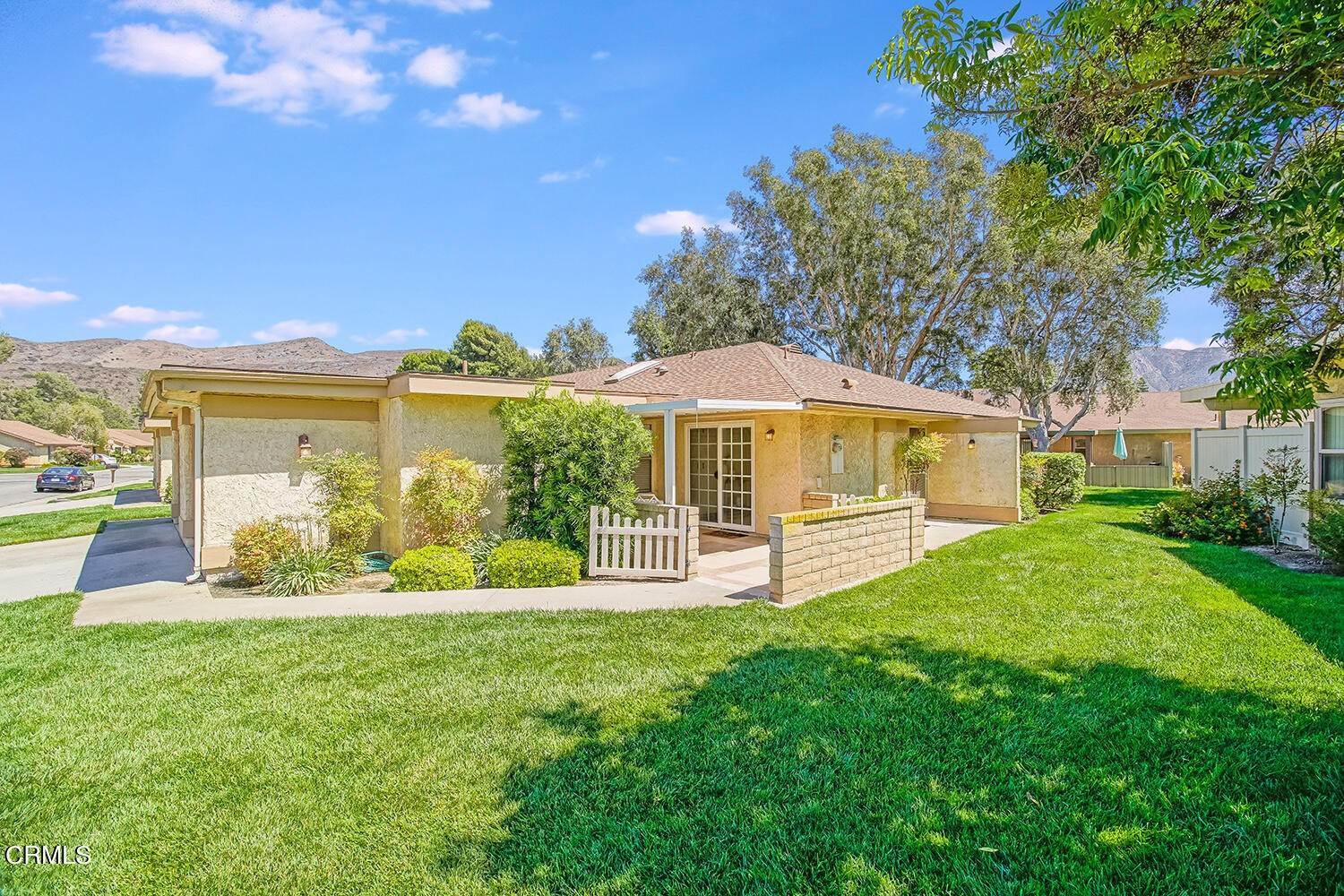 4. Single Family Homes for Sale at 25328 Village 25 Camarillo, California 93012 United States