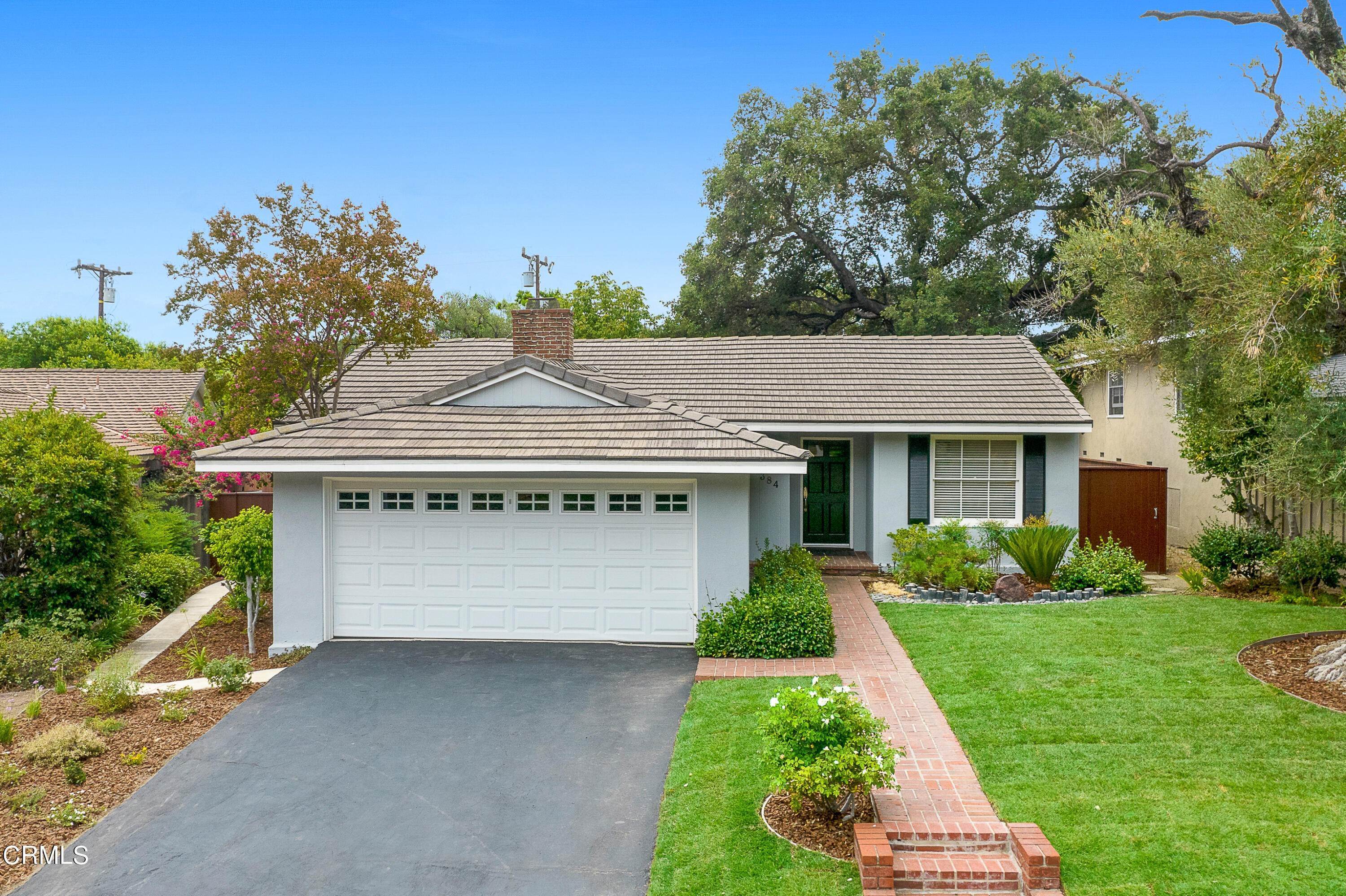 1. Single Family Homes for Sale at 384 Knight Way La Canada Flintridge, California 91011 United States