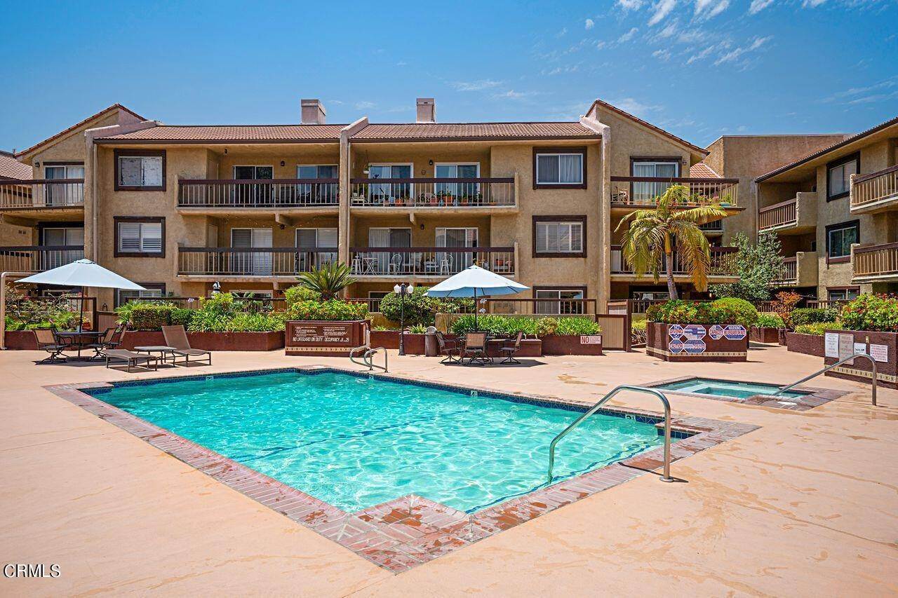 36. Condominiums for Sale at 3481 Stancrest Drive 115 #115 3481 Stancrest Drive 115 Glendale, California 91208 United States