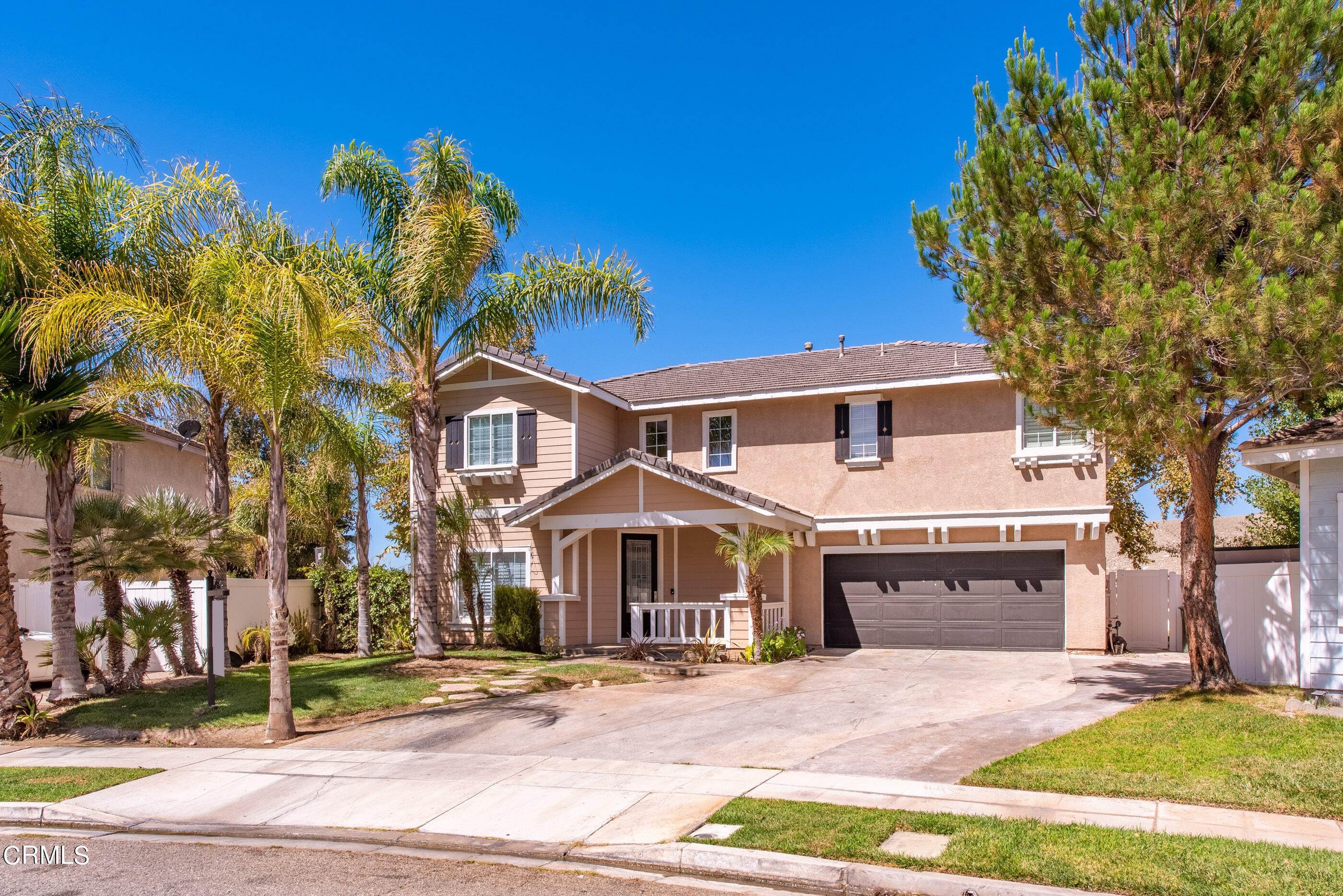 Single Family Homes por un Venta en 1022 Harthorn Lane Fillmore, California 93015 Estados Unidos