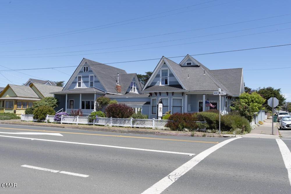 Commercial for Sale at 700 North Main Street Fort Bragg, California 95437 United States