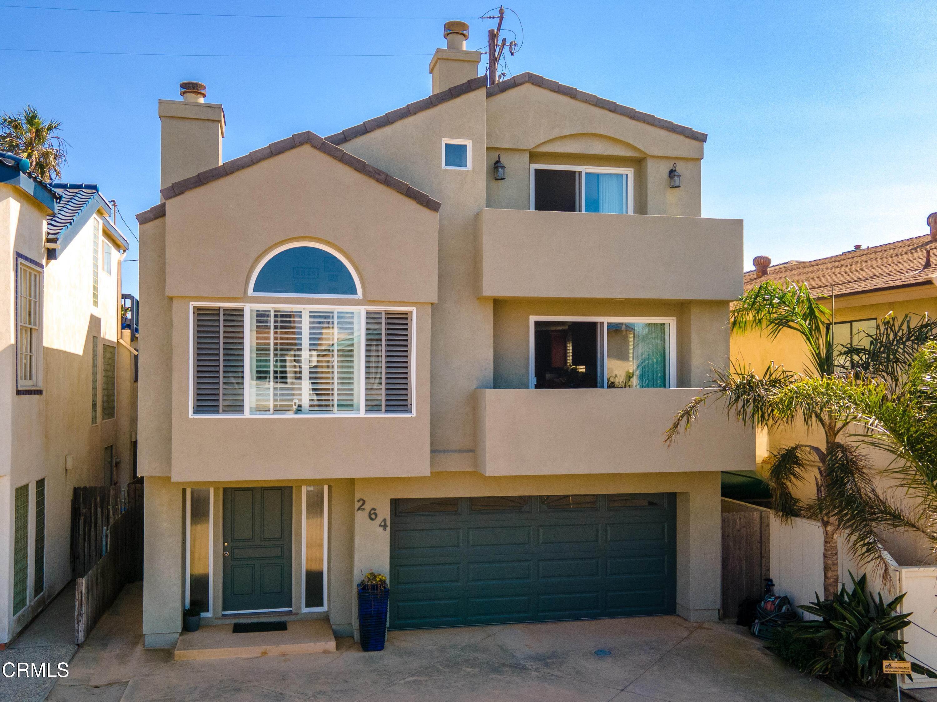 13. Single Family Homes for Sale at 264 Hollywood Boulevard Oxnard, California 93035 United States