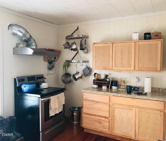 34. Single Family Homes for Sale at 10551 Kasten Street Mendocino, California 95460 United States