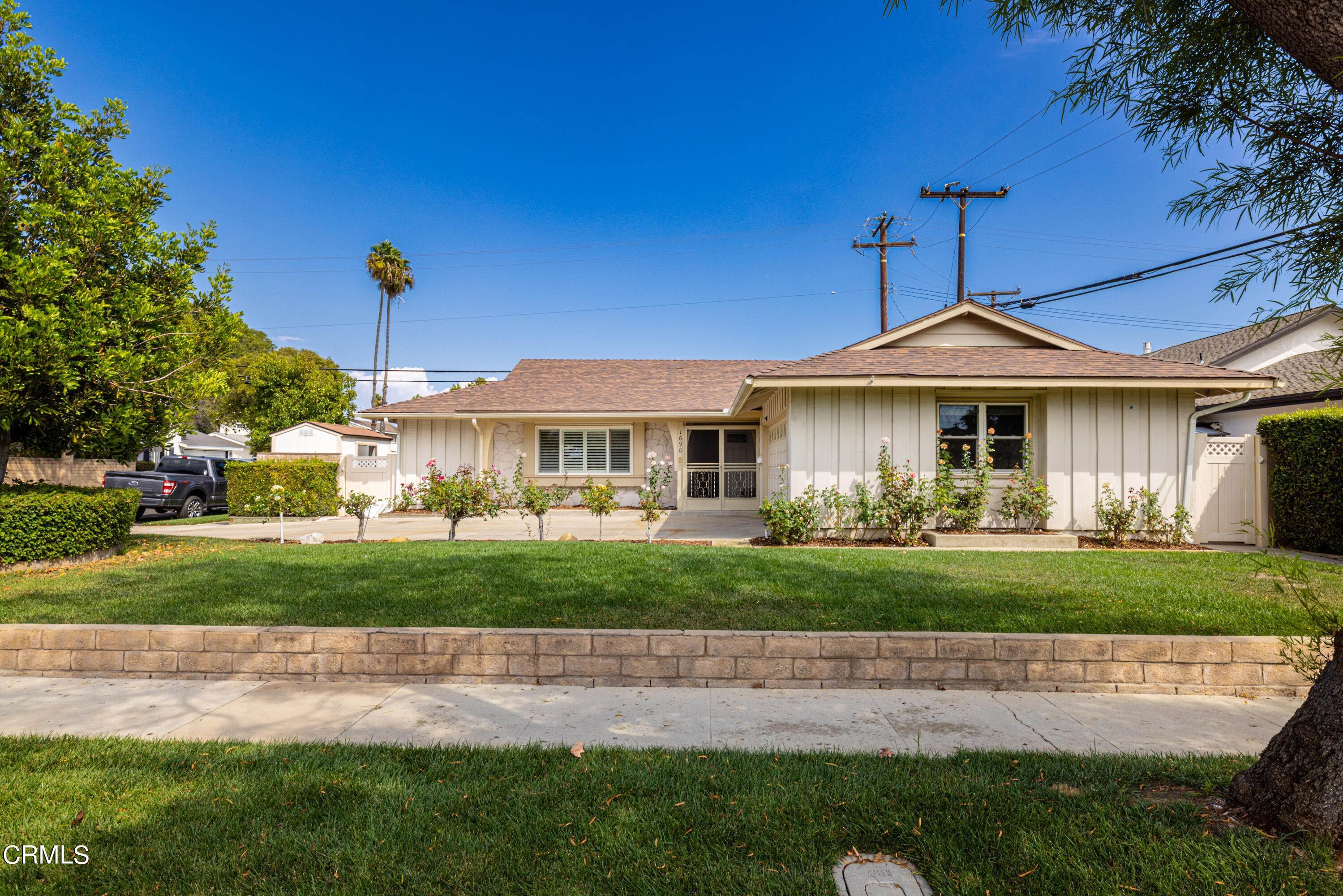 Single Family Homes for Sale at 1690 Loma Drive Camarillo, California 93010 United States