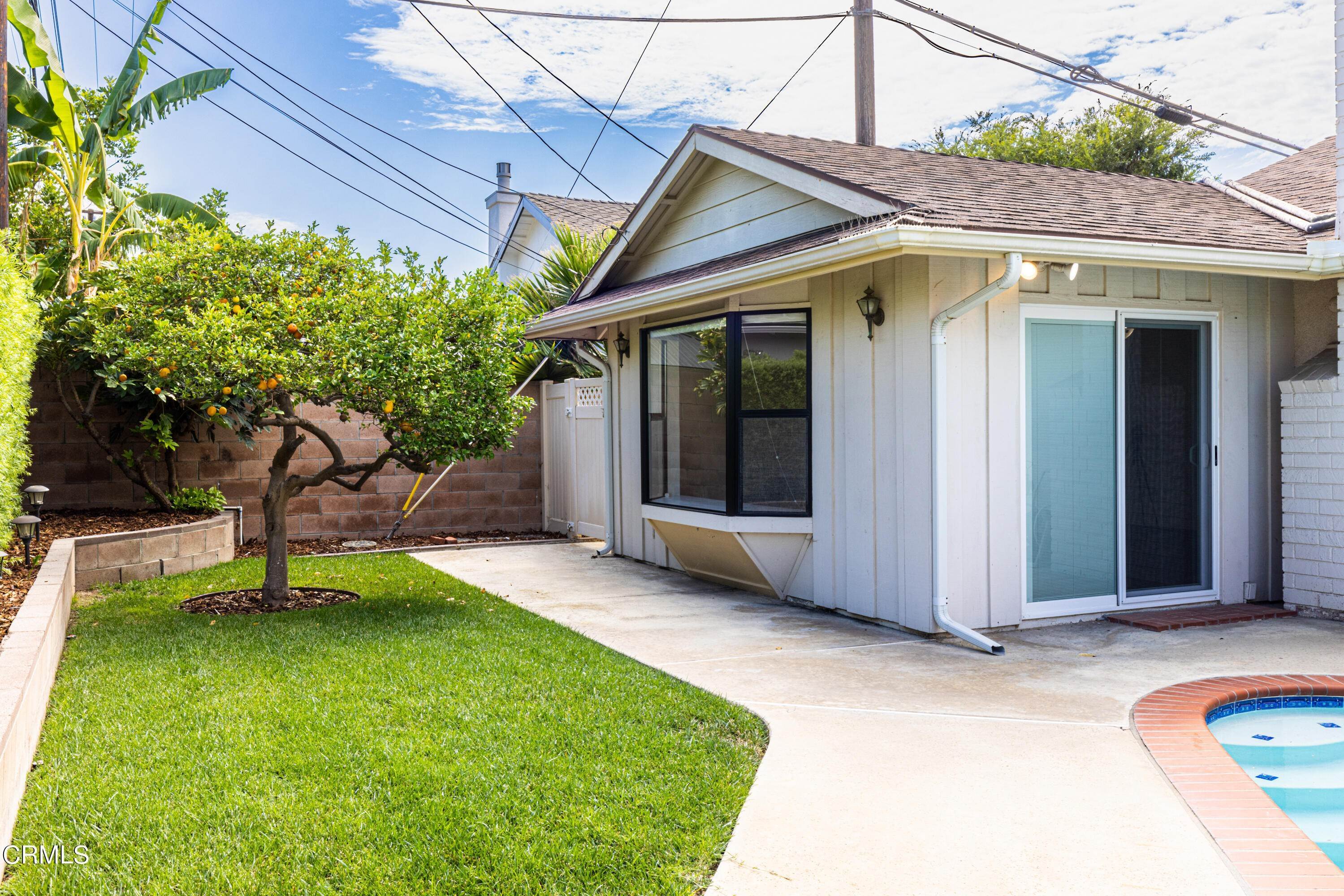 20. Single Family Homes for Sale at 1690 Loma Drive Camarillo, California 93010 United States