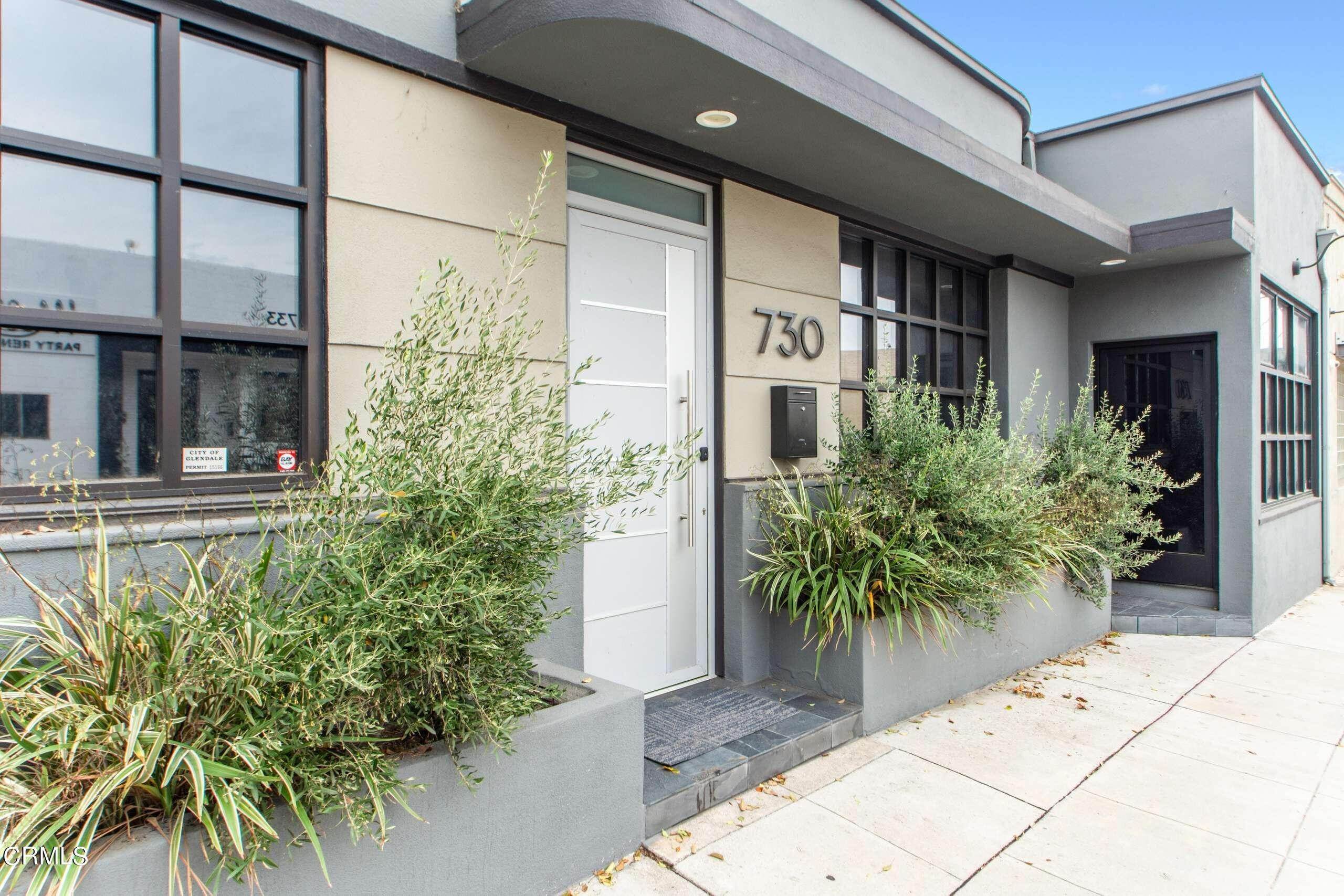 4. Townhouse Mixed Use for Sale at 730 Salem Street Glendale, California 91203 United States