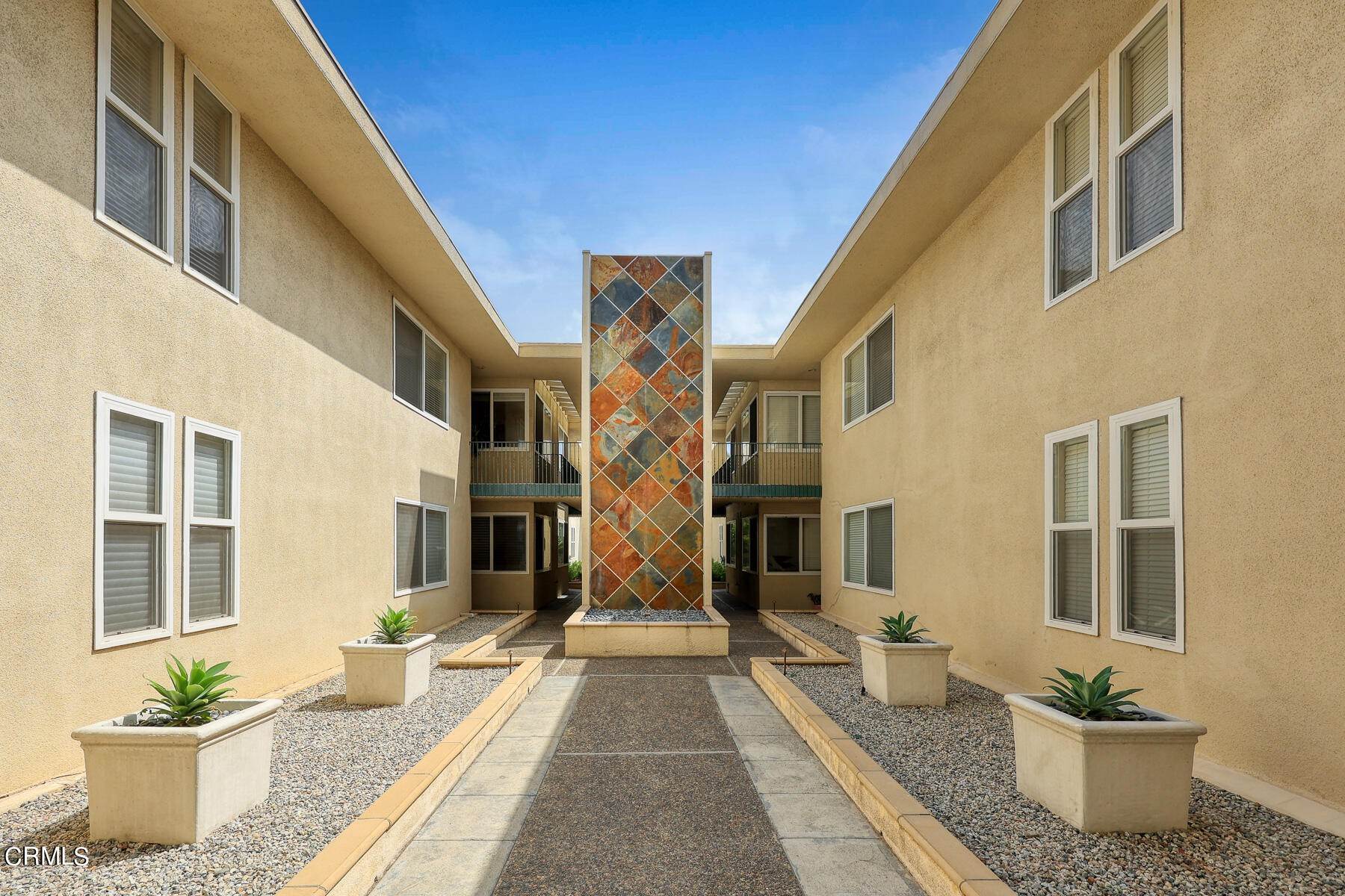 5. Condominiums for Sale at 720 Orange Grove Boulevard 7A #7A 720 Orange Grove Boulevard 7A Pasadena, California 91105 United States