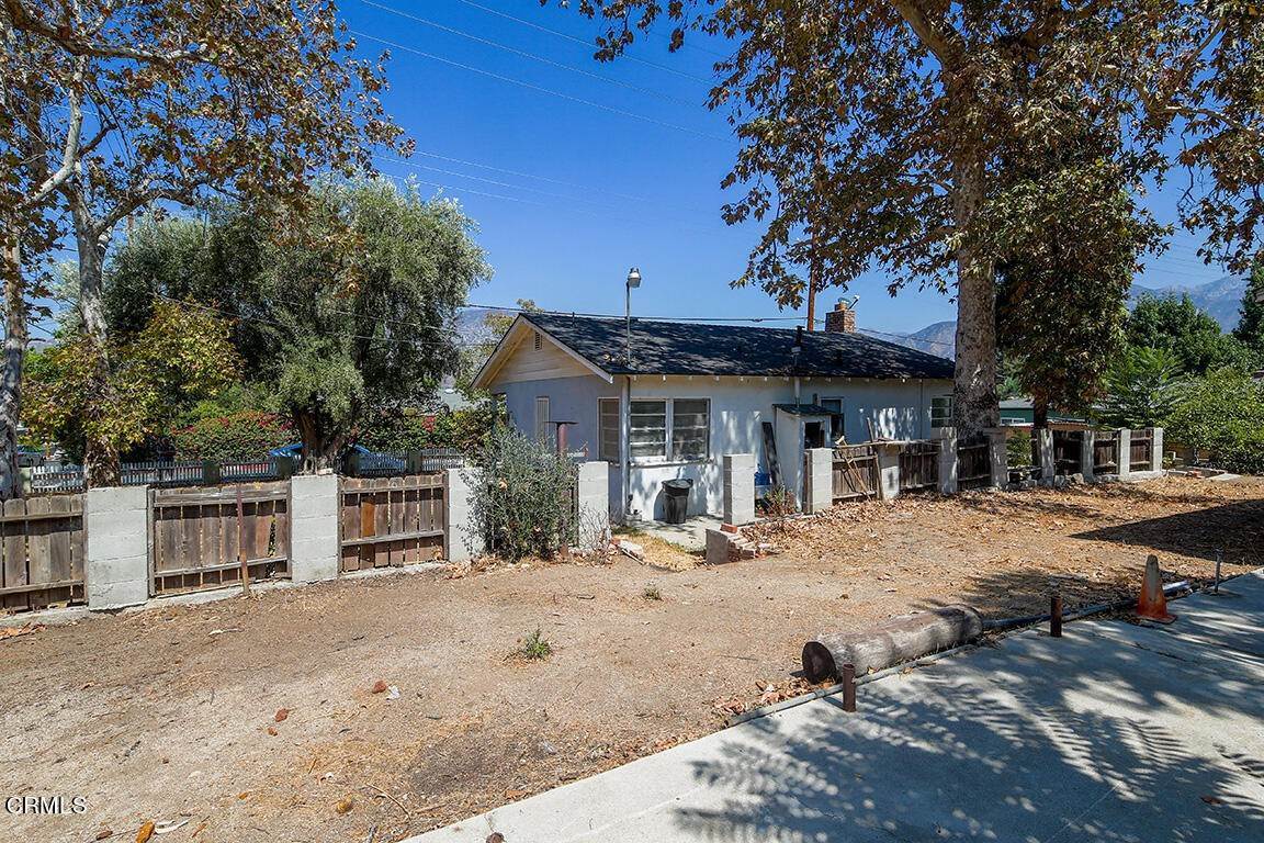 19. Single Family Homes for Sale at 8560 apperson Street Los Angeles, California 91040 United States